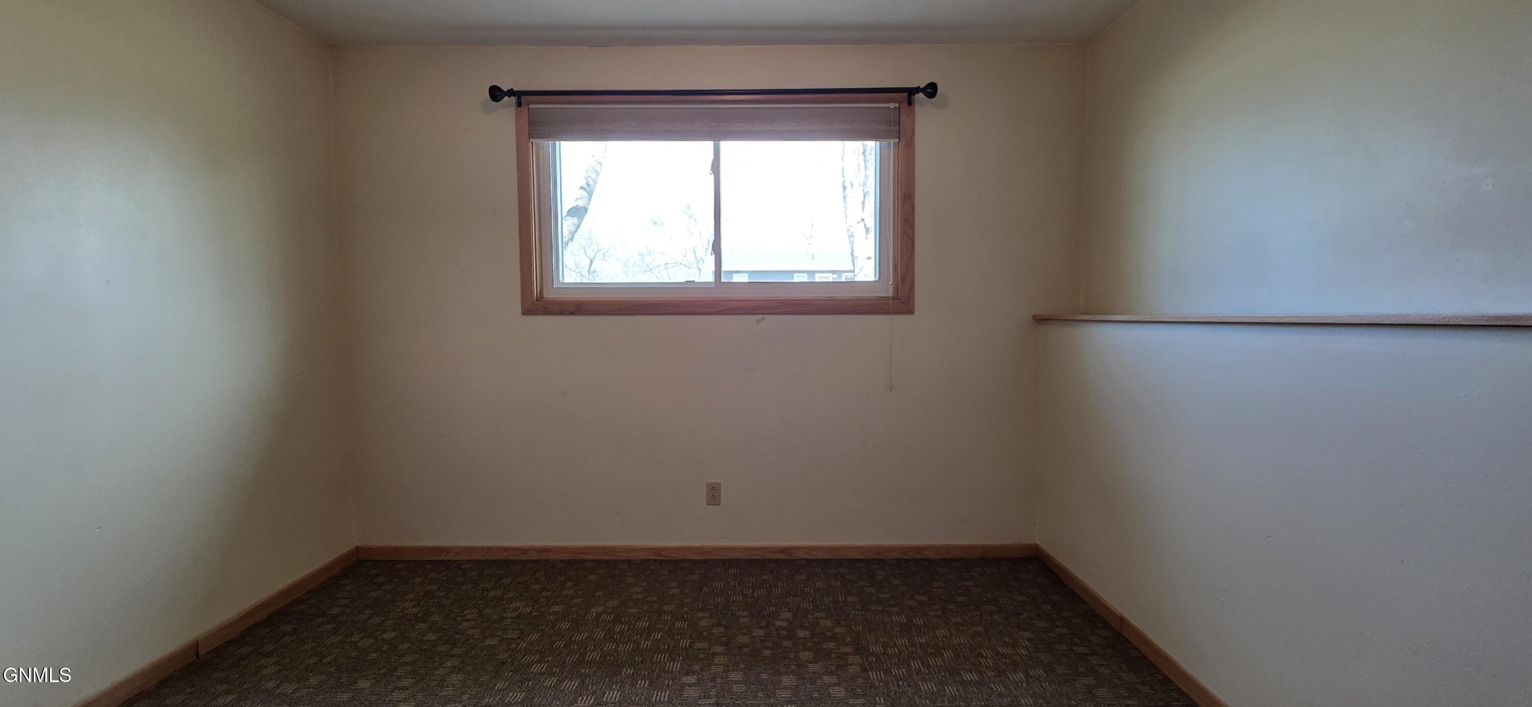 property viewer photo 42