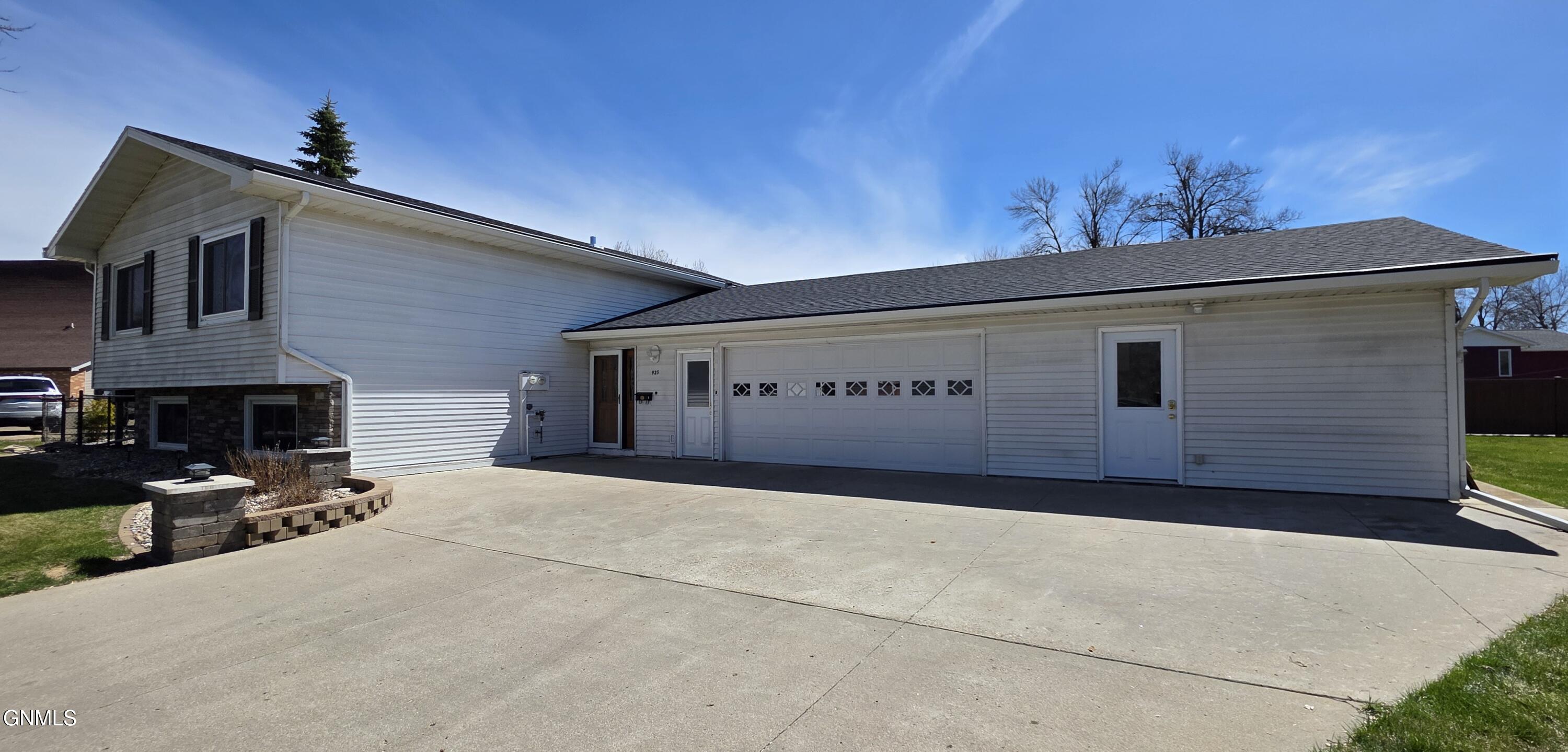property viewer photo 57