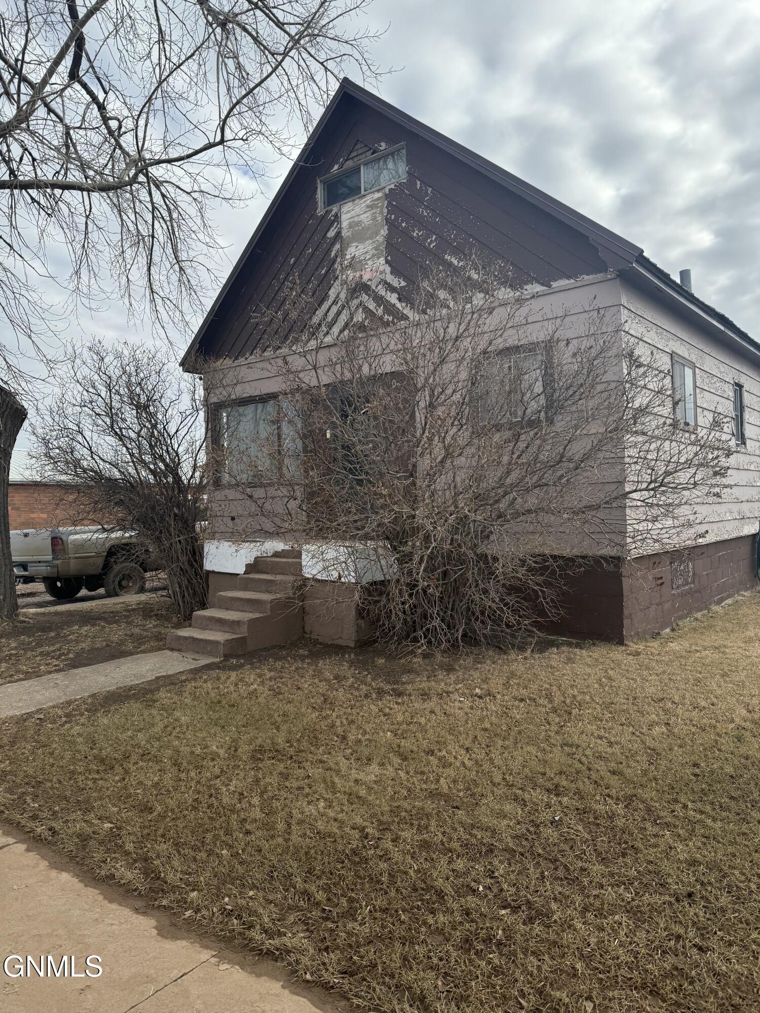 main property photo 21