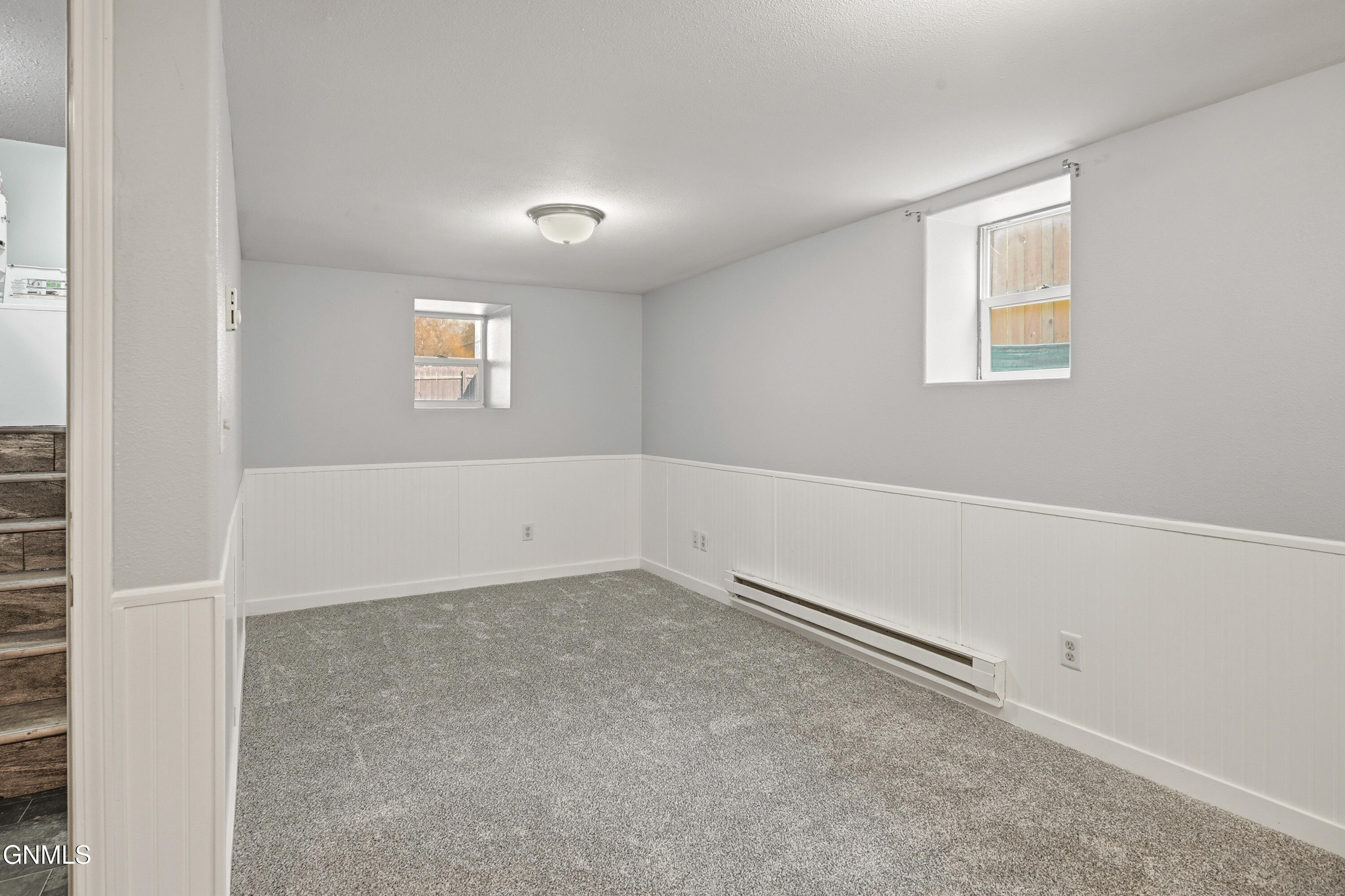 property viewer photo 16