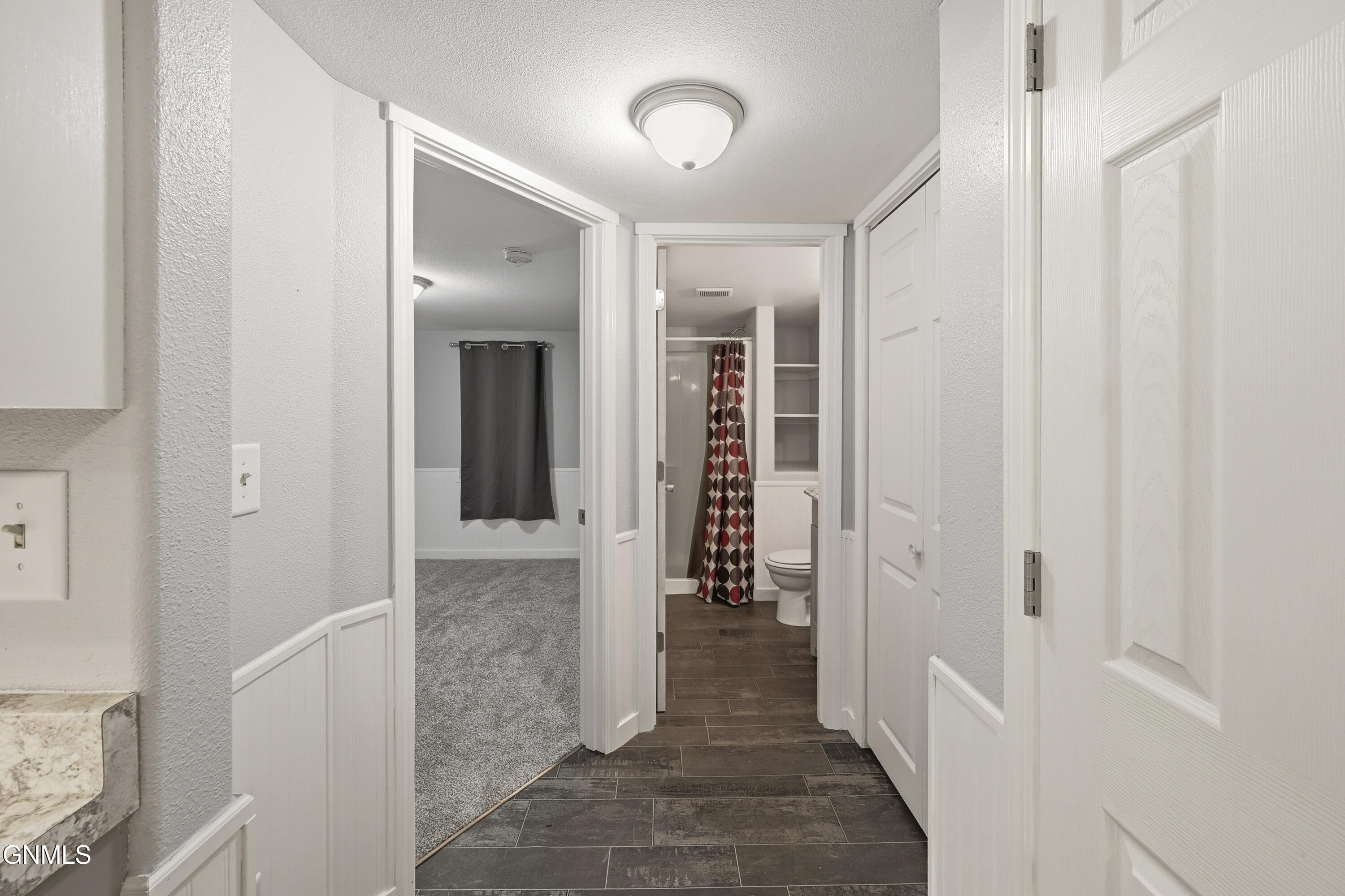 property viewer photo 18