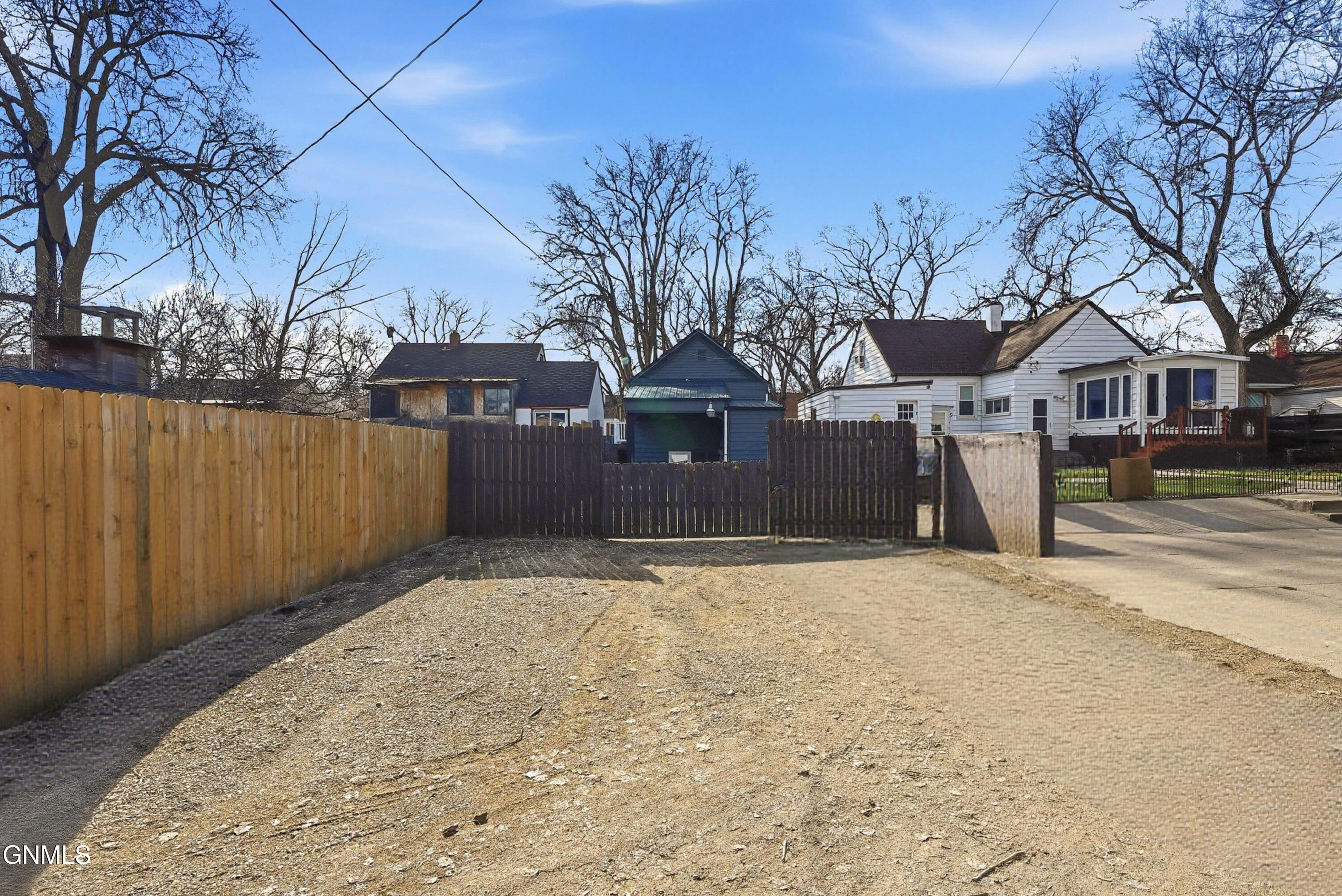 property viewer photo 22