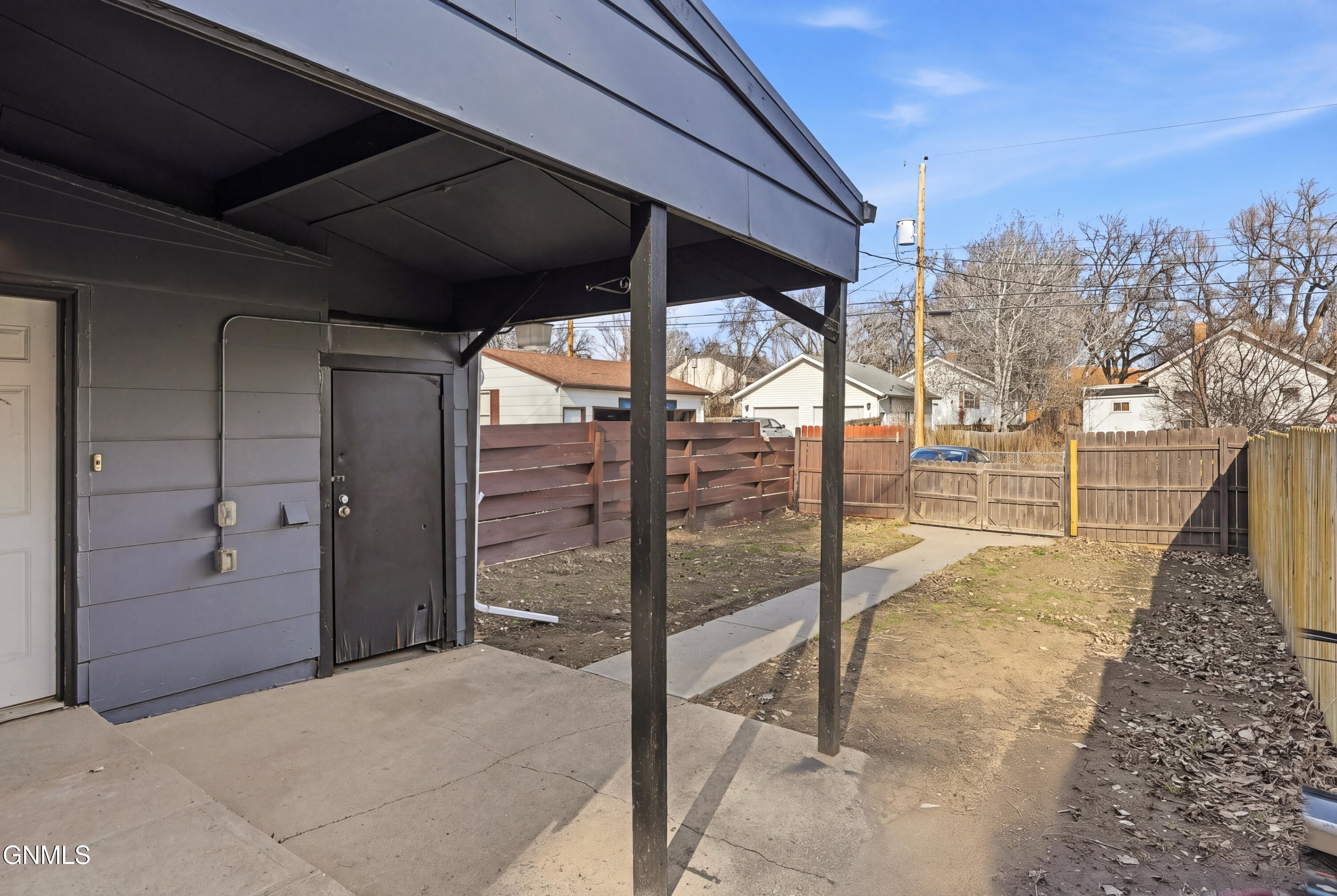 property viewer photo 23