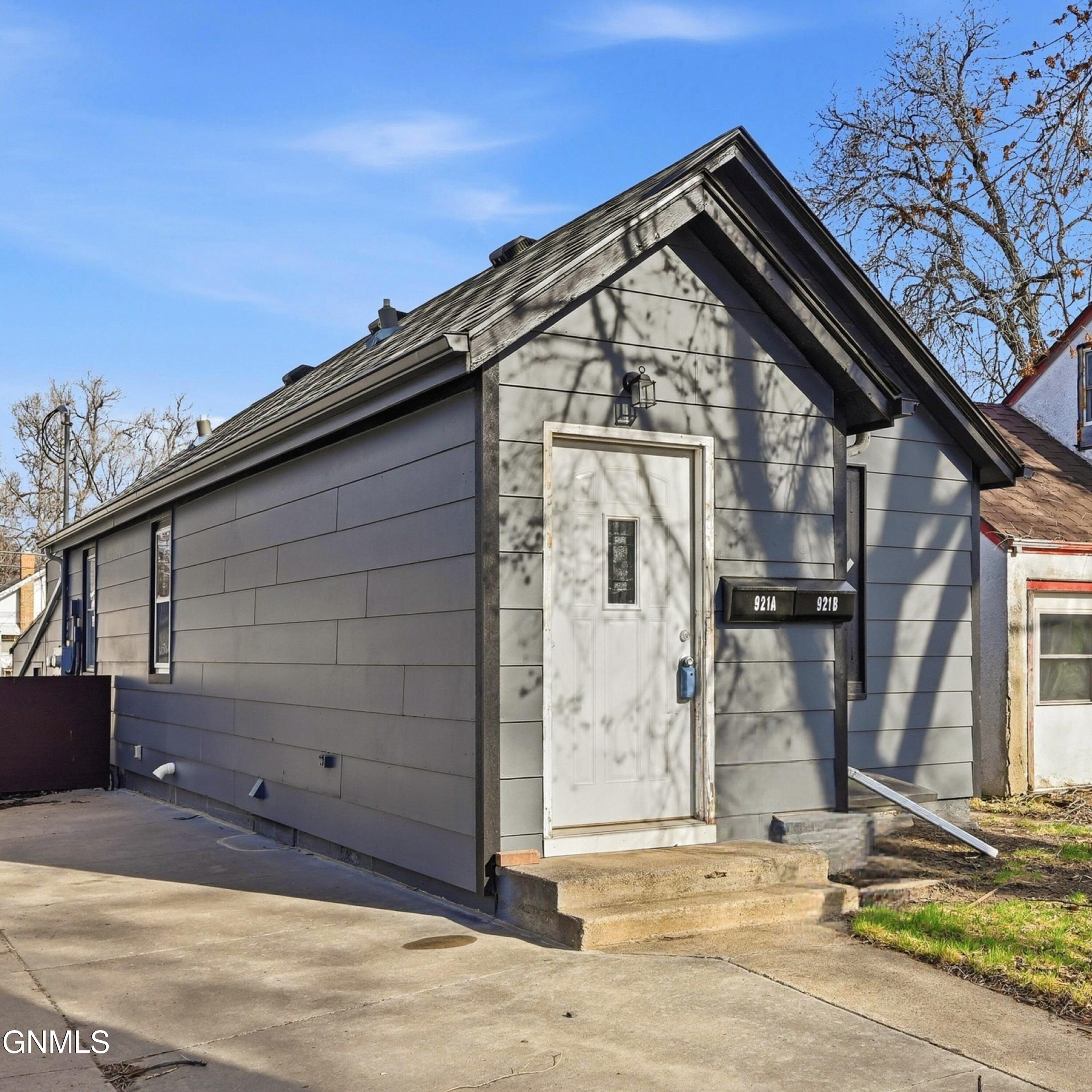 property viewer photo 26