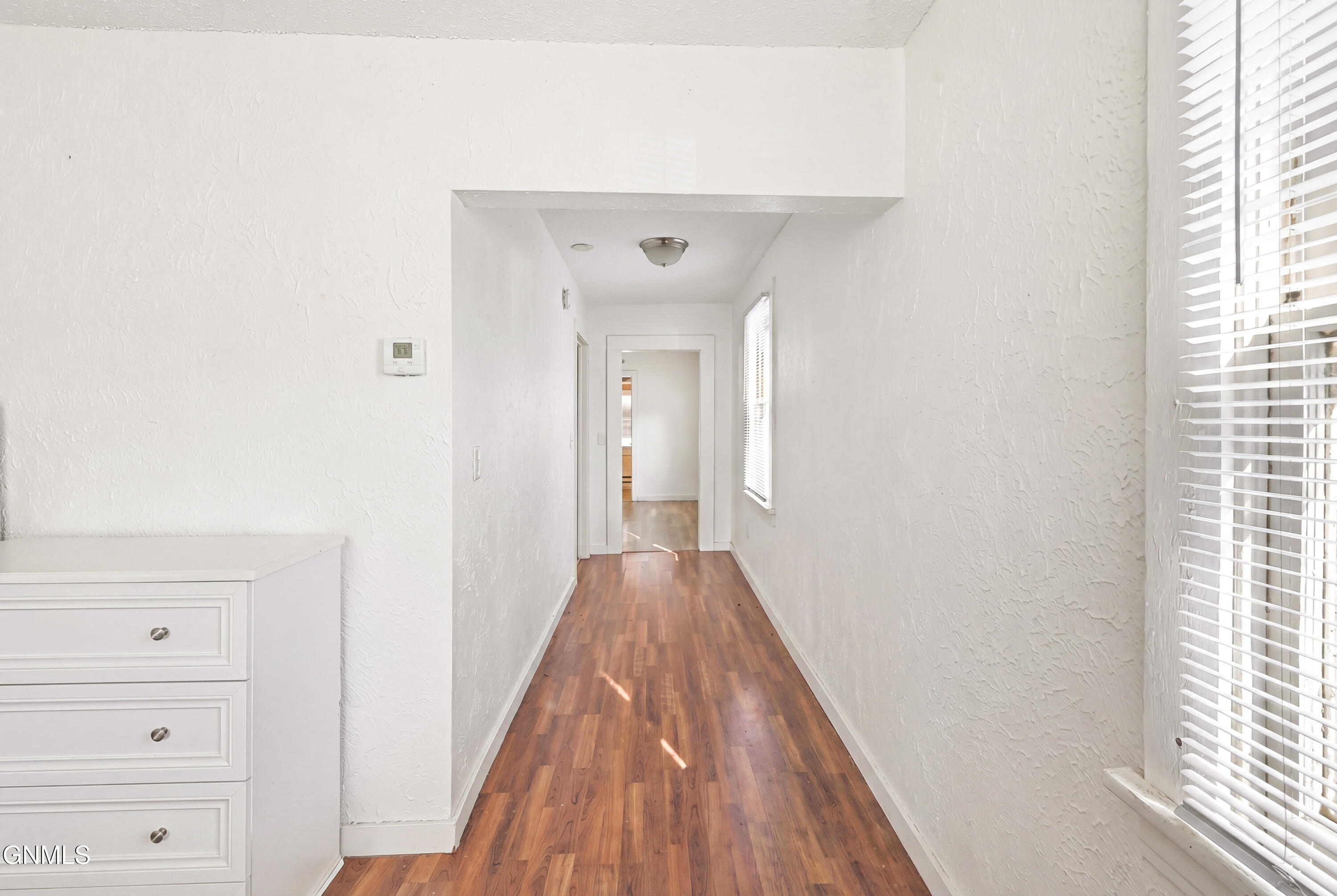property viewer photo 9