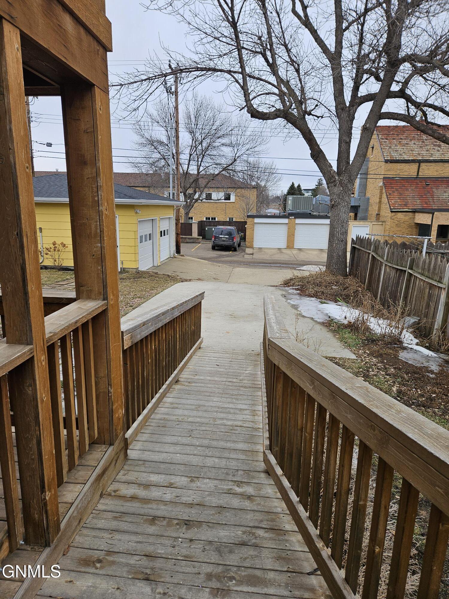 main property photo 12