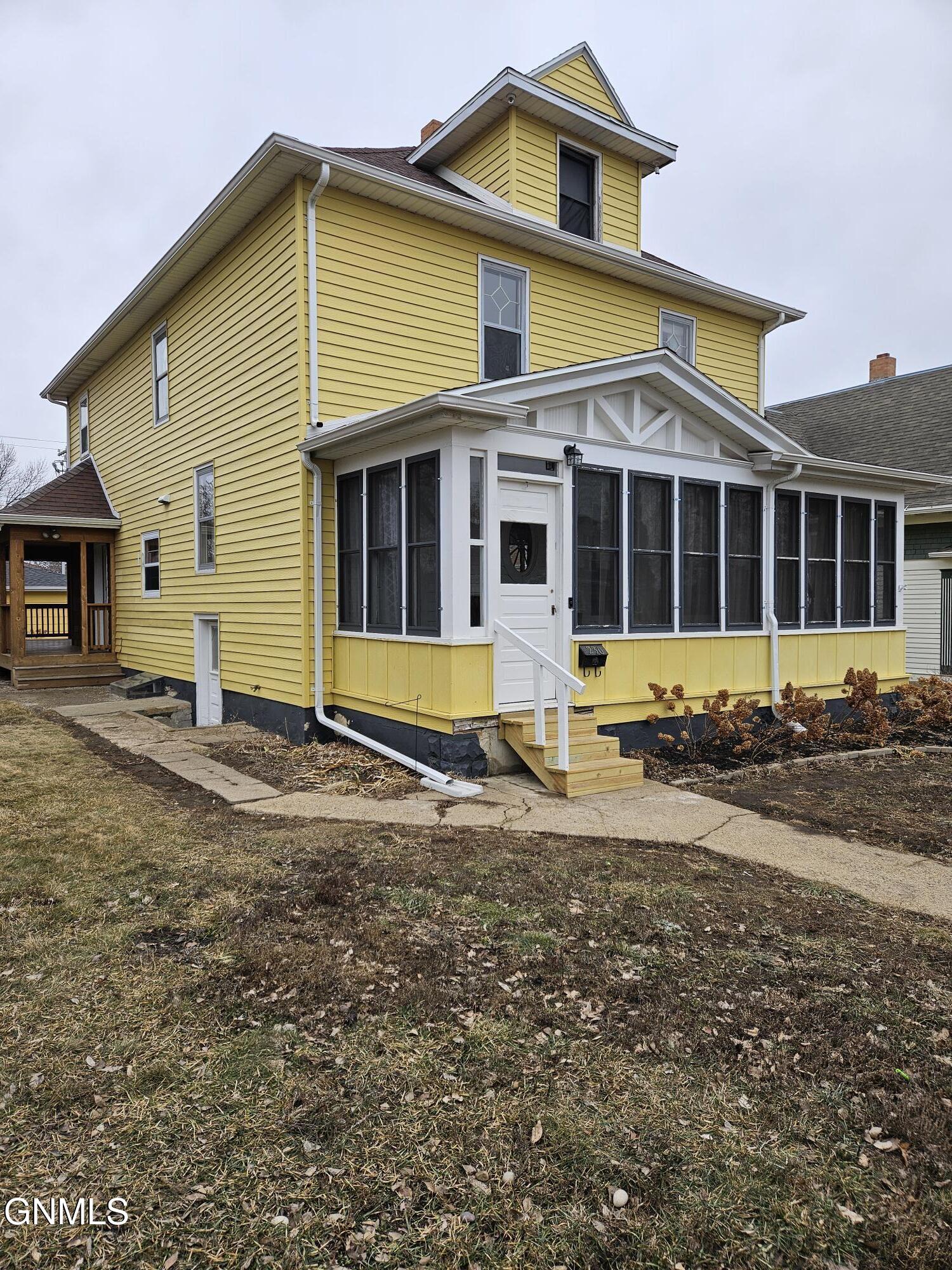 main property photo 4