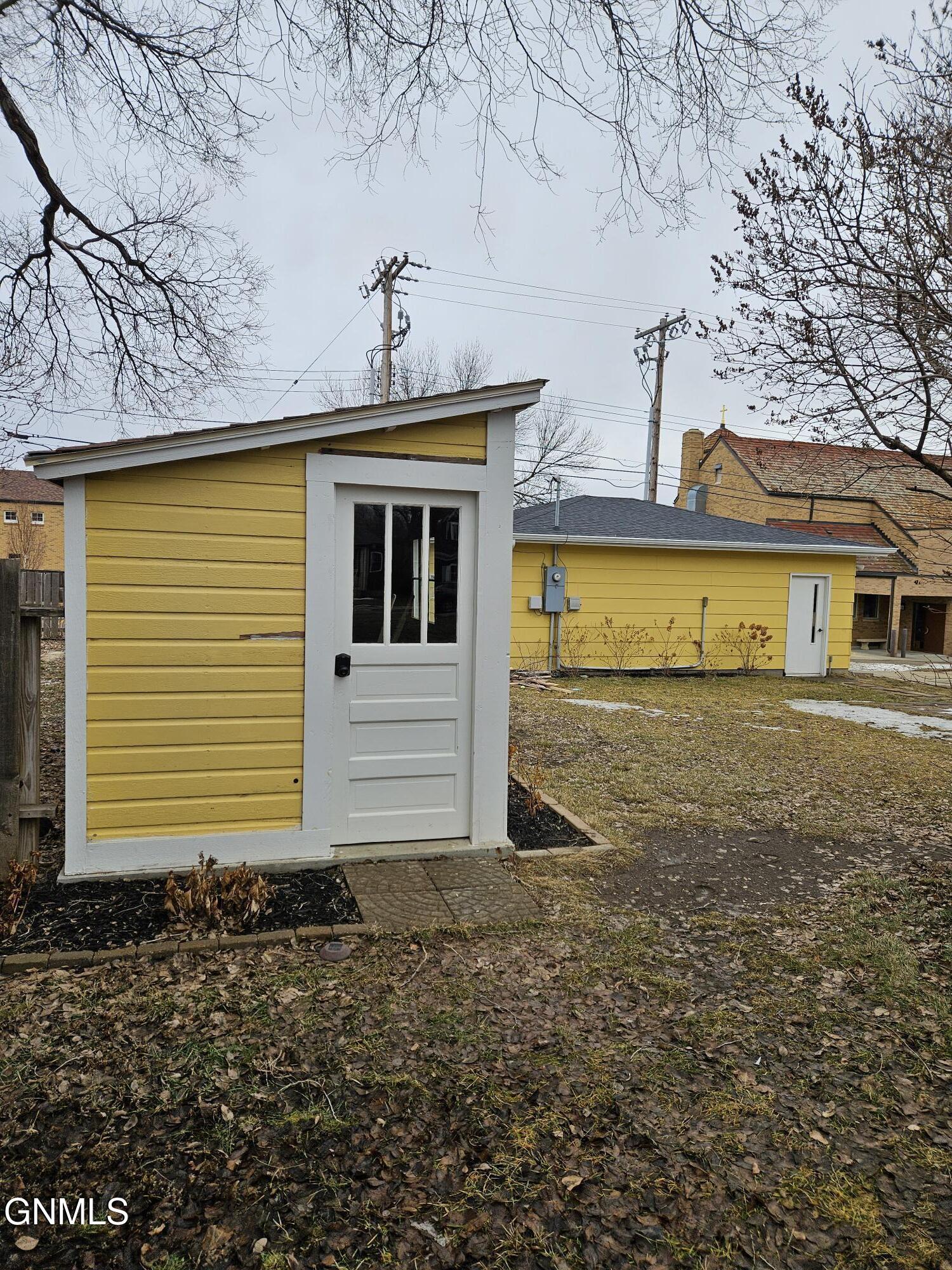 main property photo 7