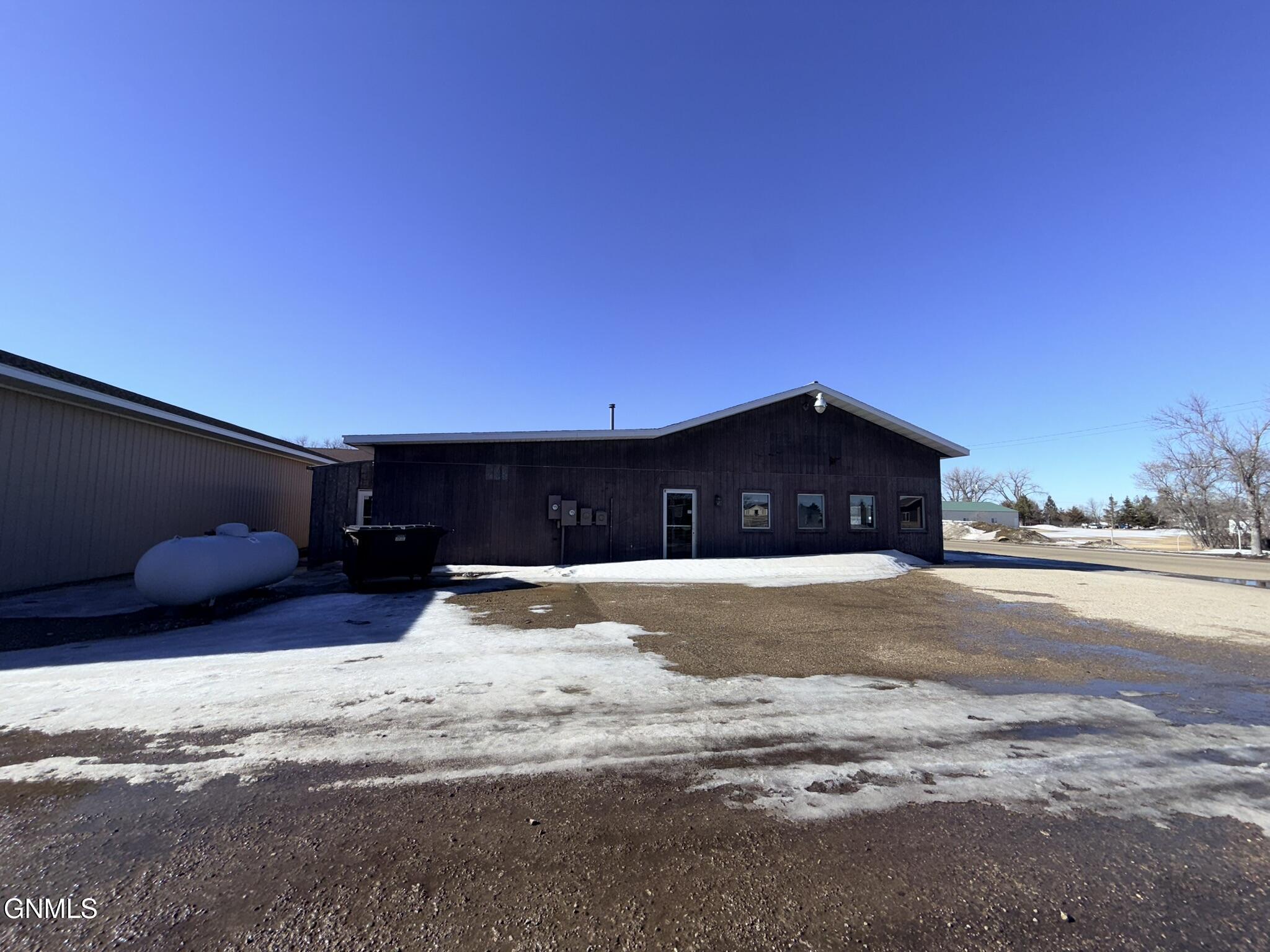 main property photo 24