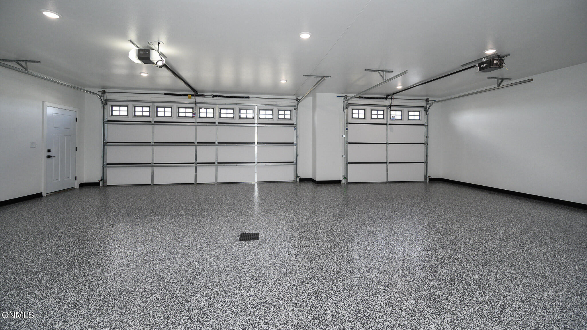 main property photo 58