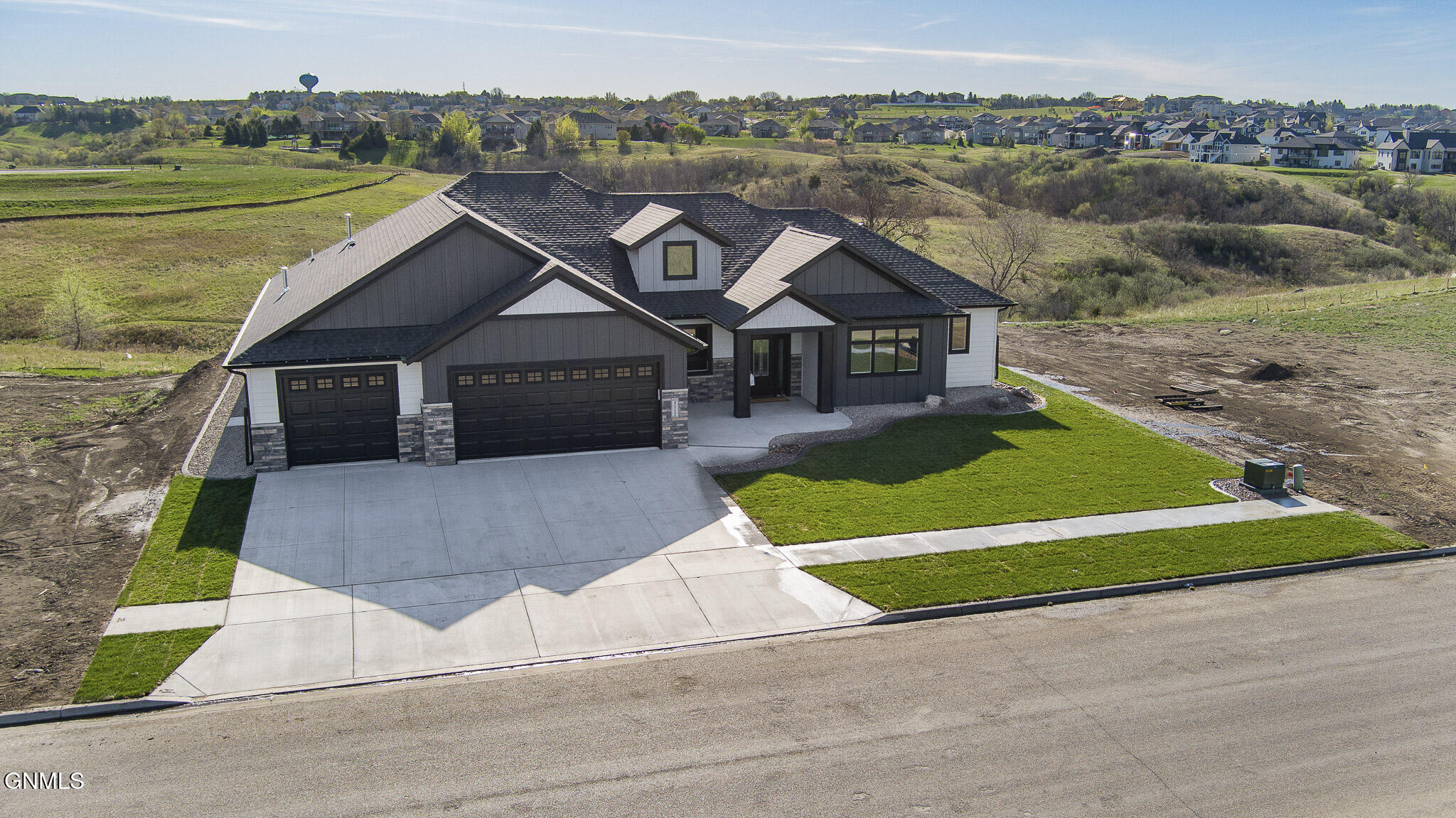 main property photo 65