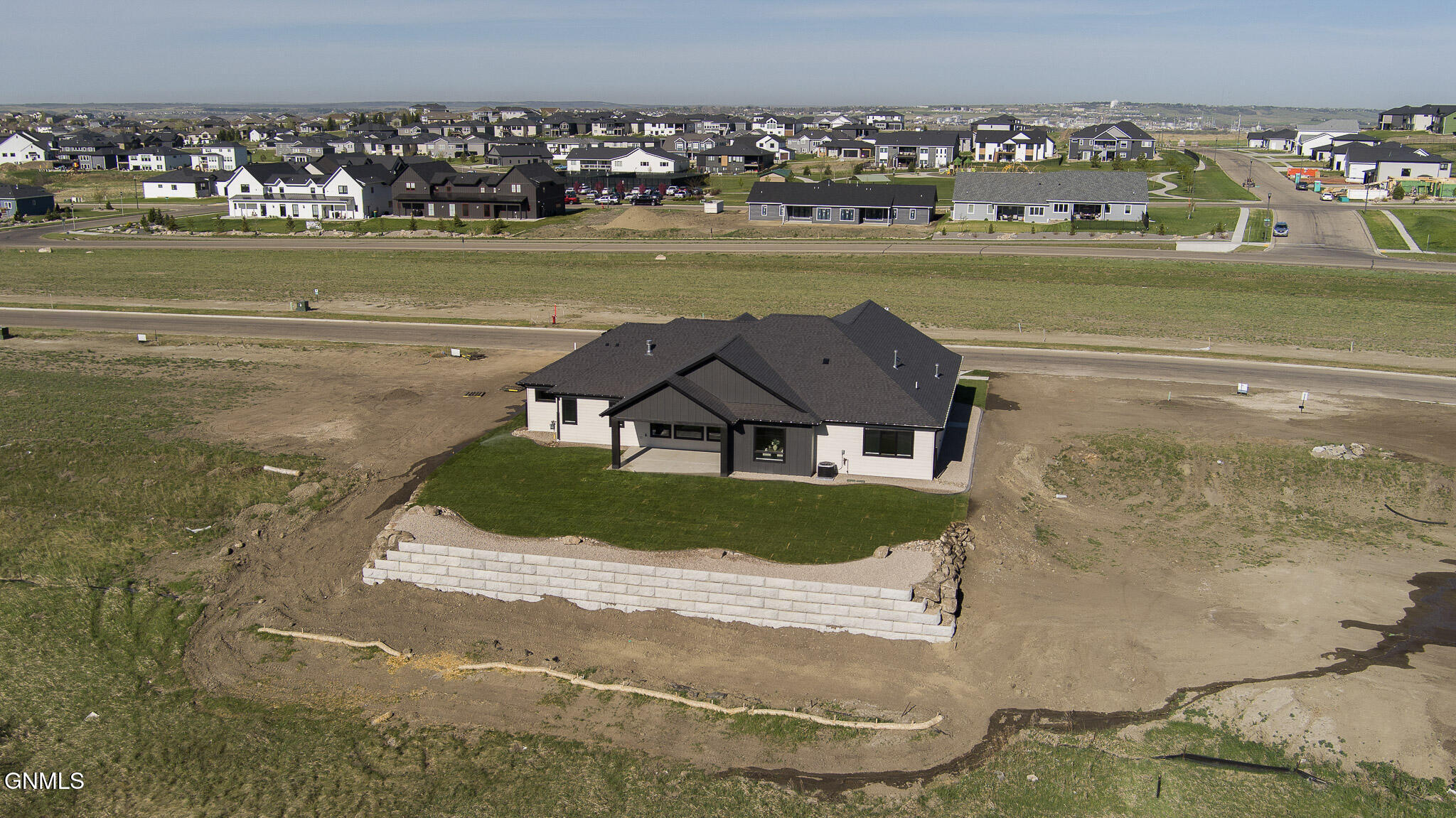 main property photo 66
