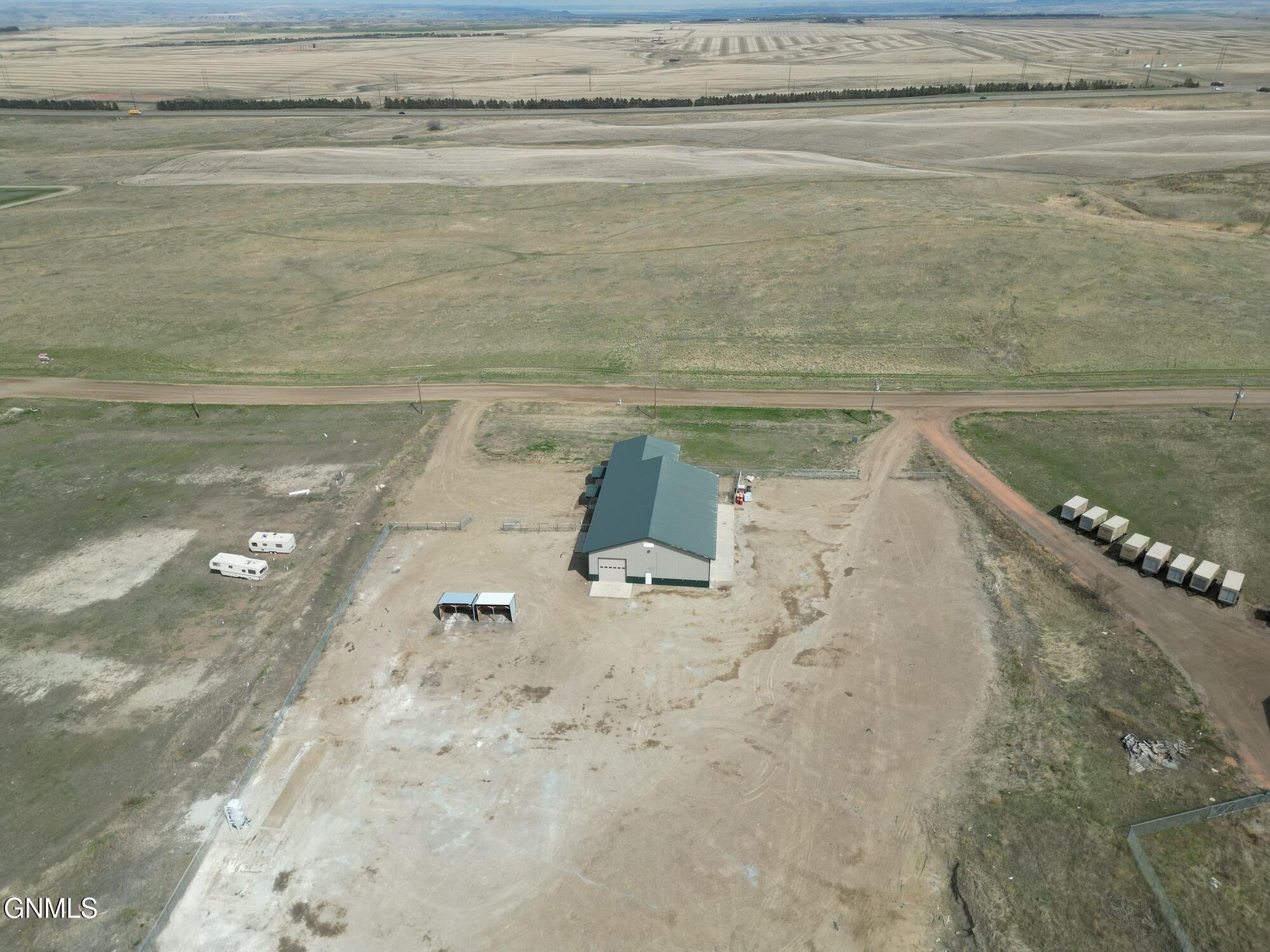 main property photo 14