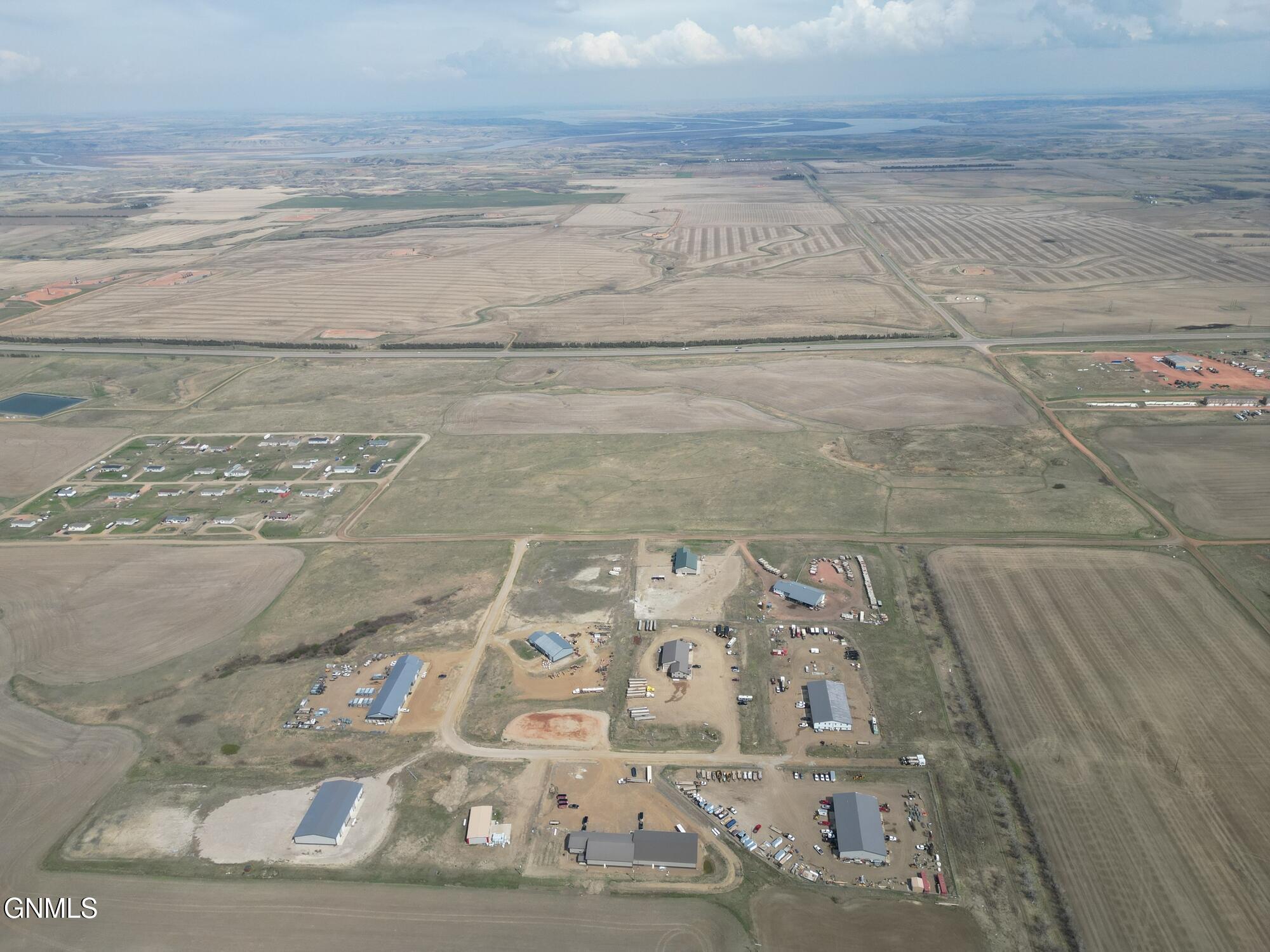 main property photo 15