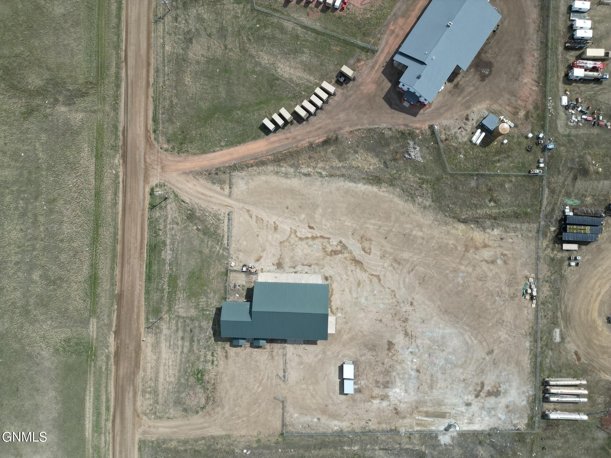 main property photo 20
