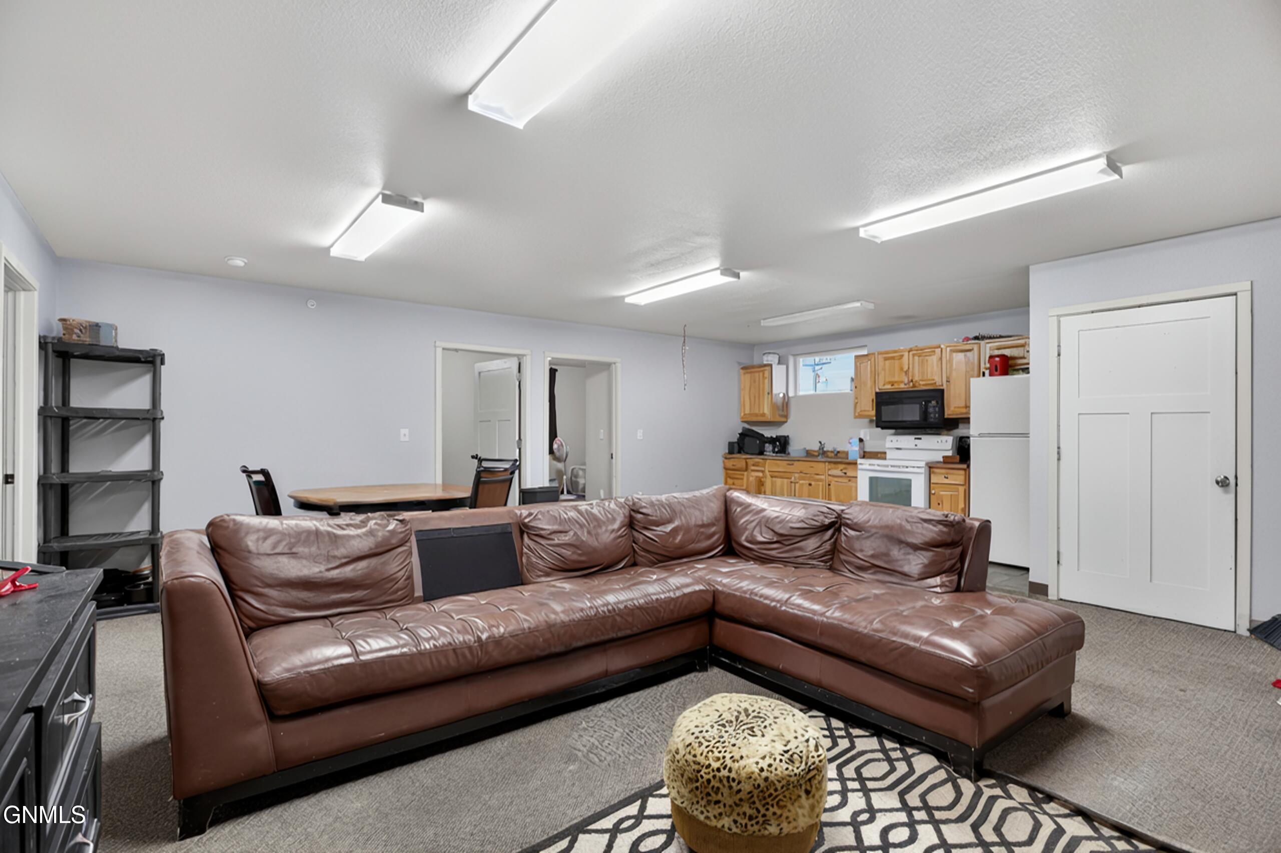 main property photo 63