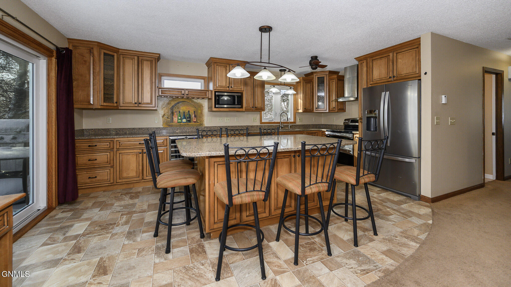 main property photo 6