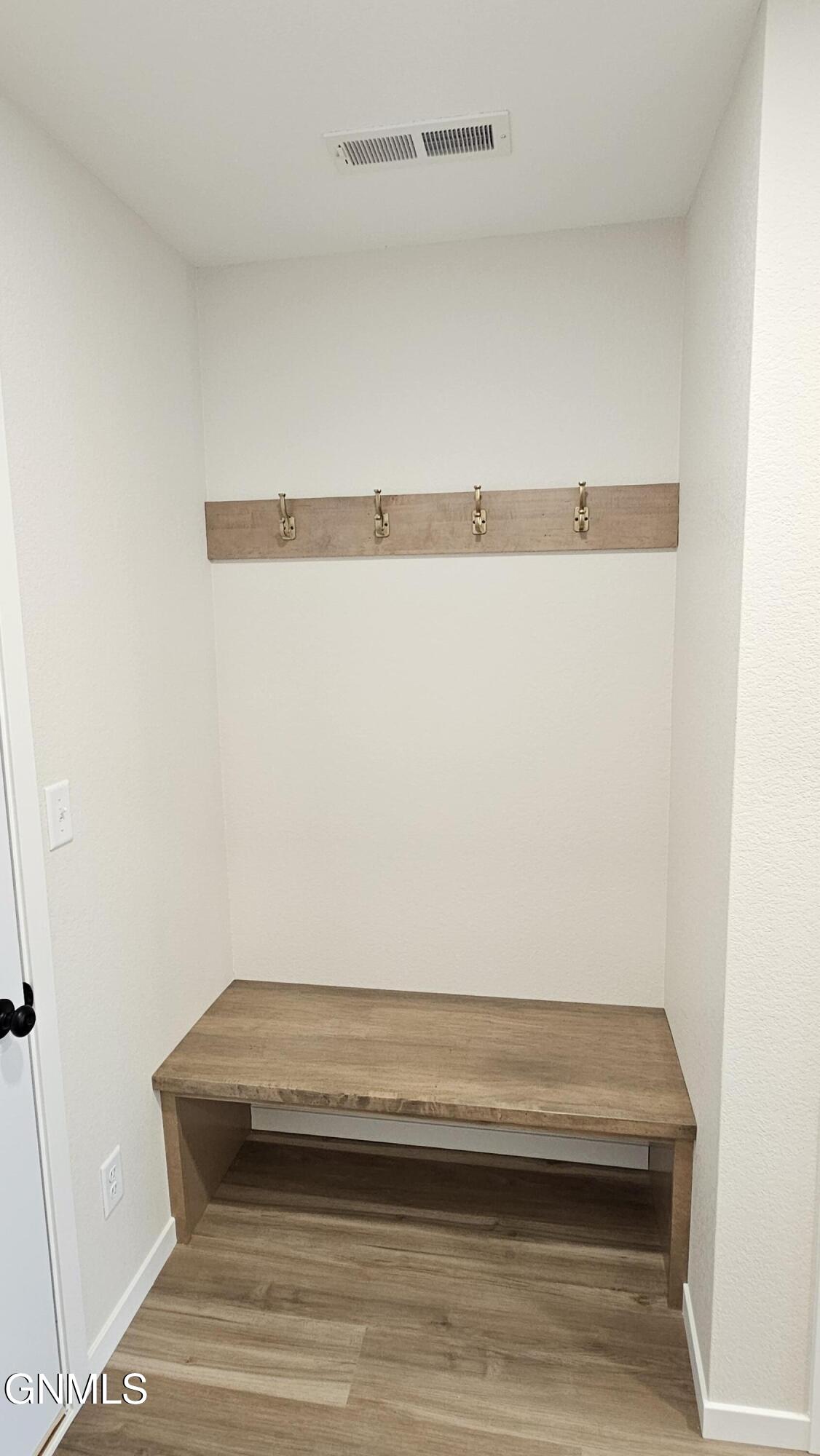 property viewer photo 9