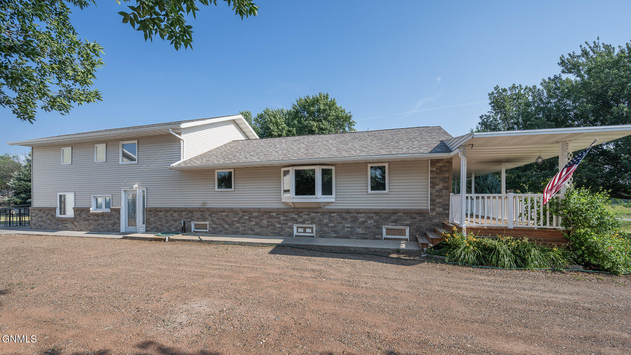 main property photo 67