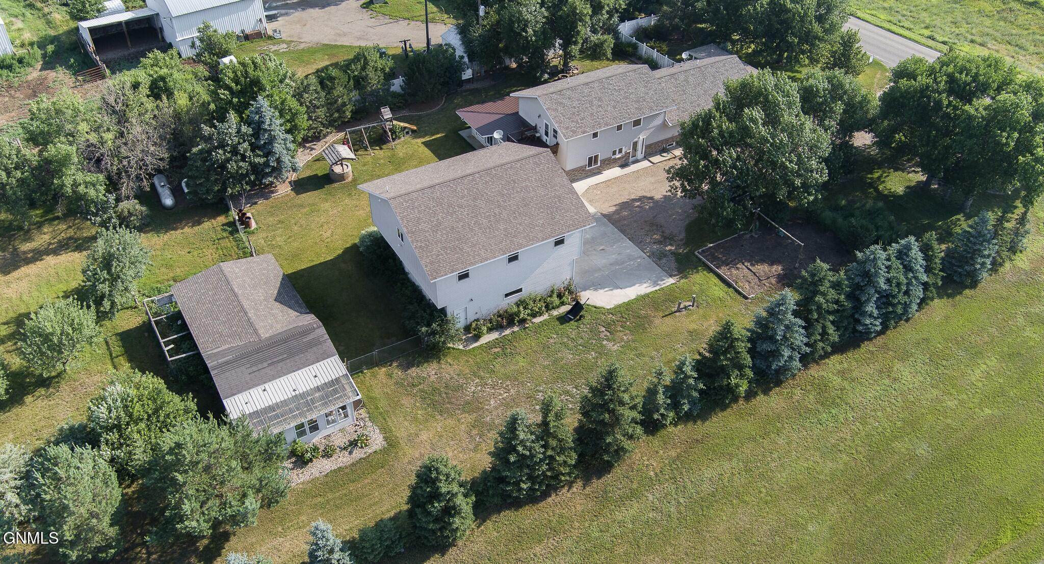 main property photo 83