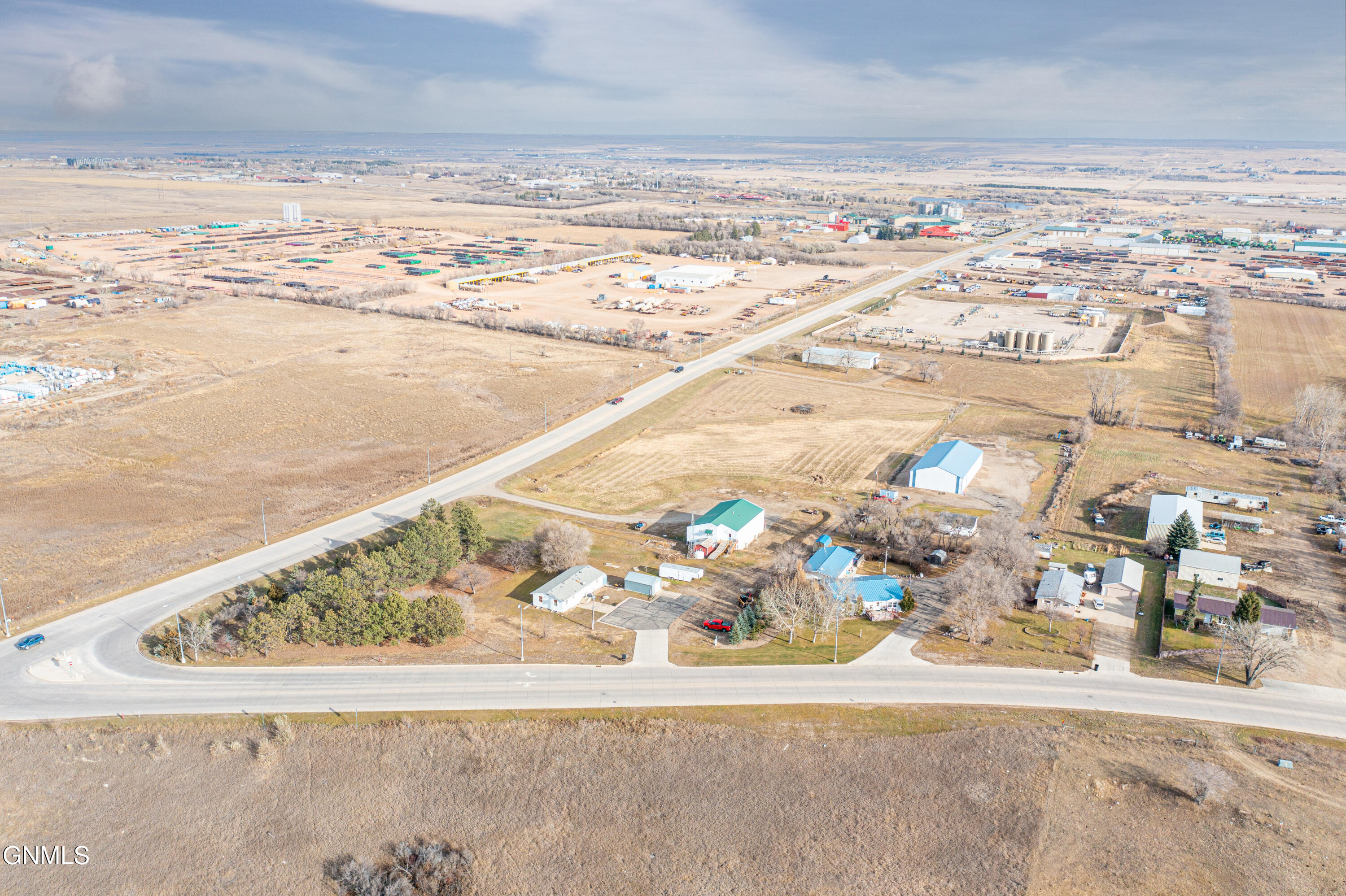 main property photo 14