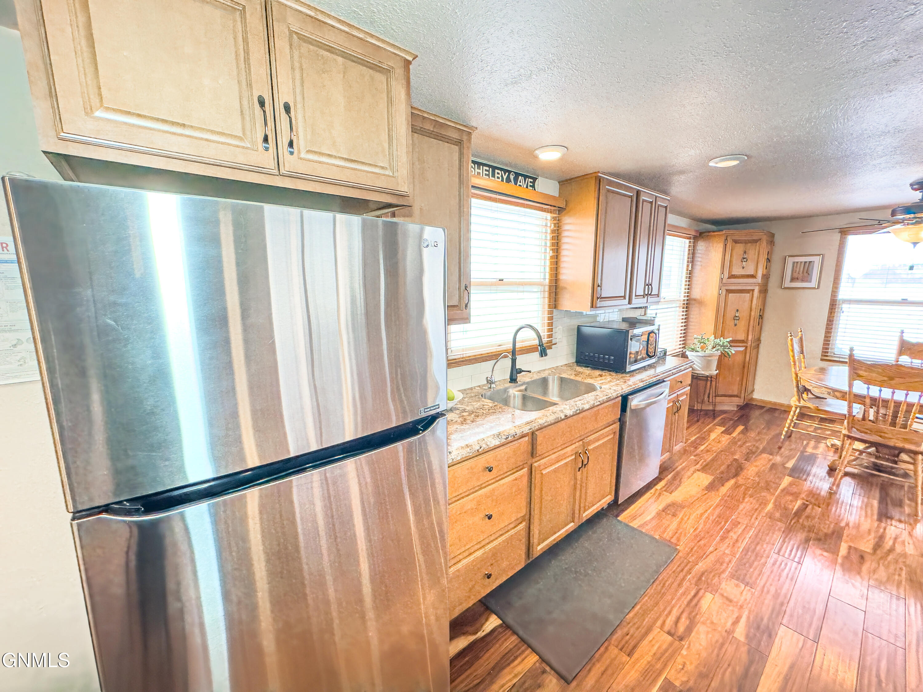 main property photo 22