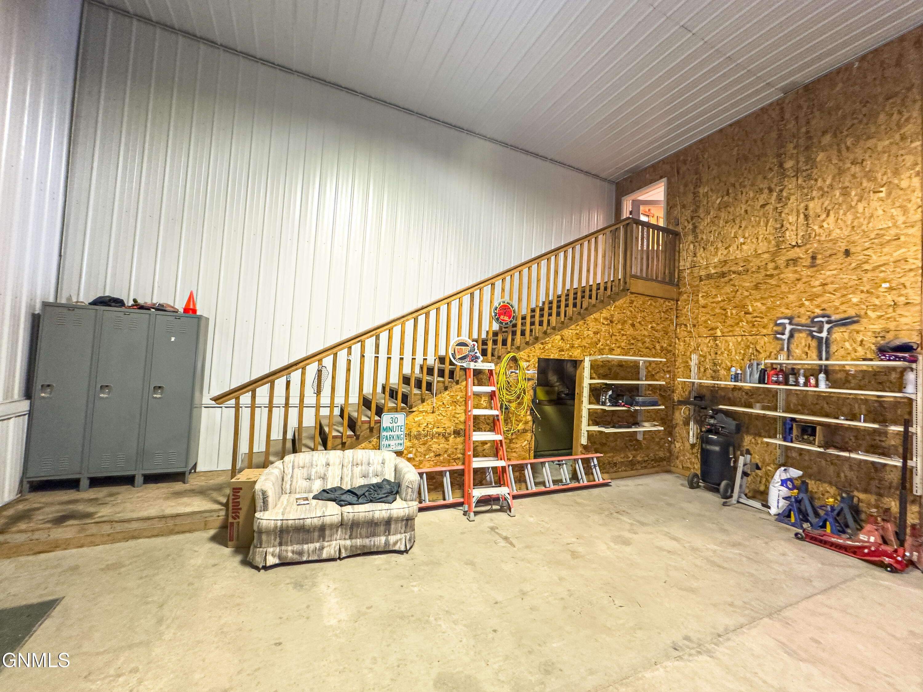 main property photo 48