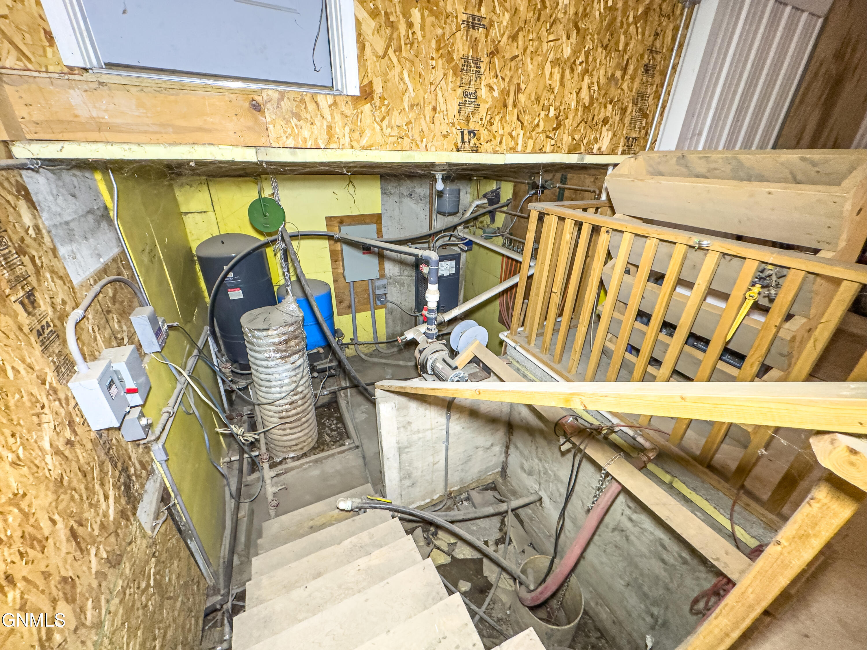 main property photo 51