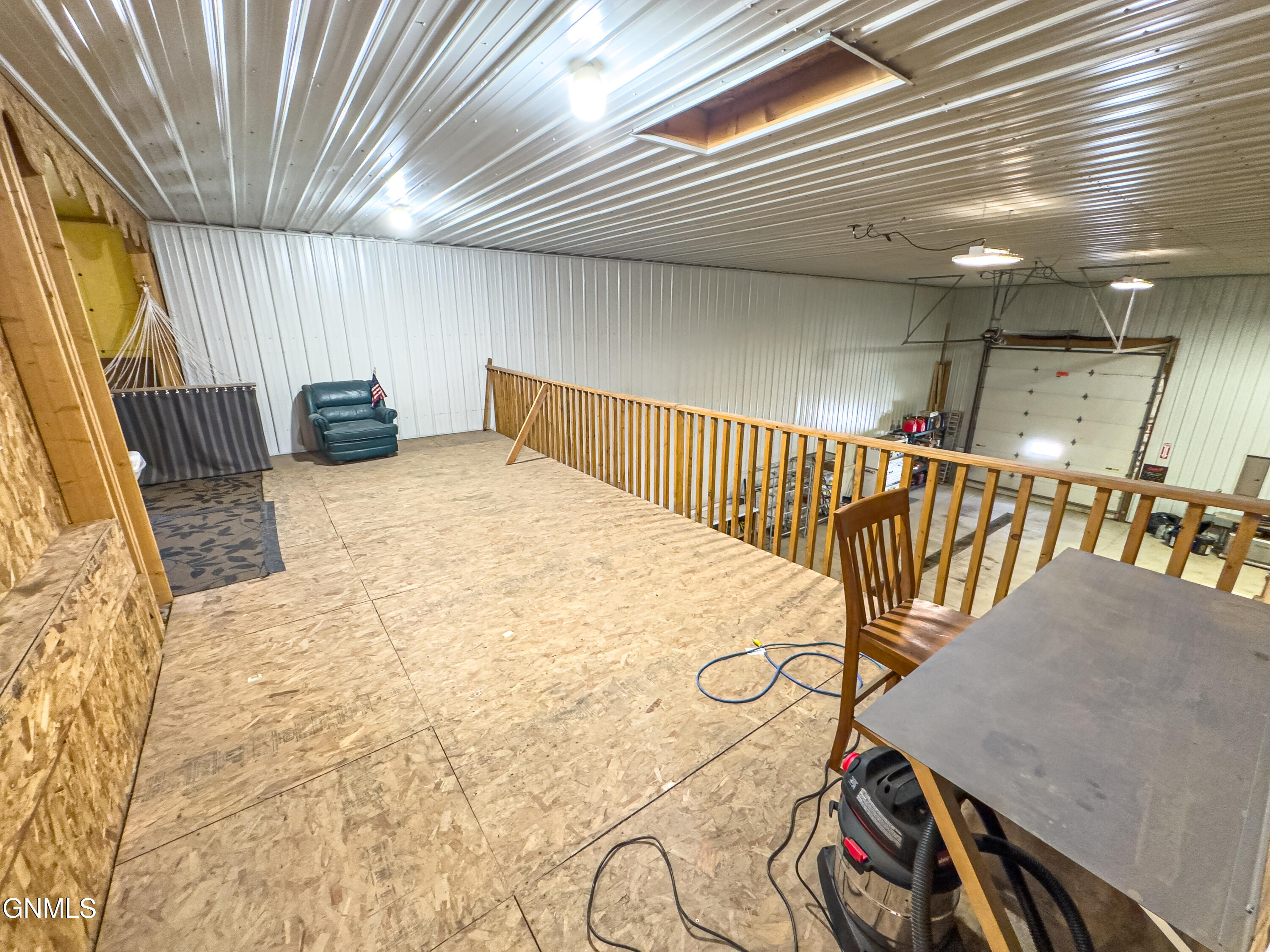 main property photo 59