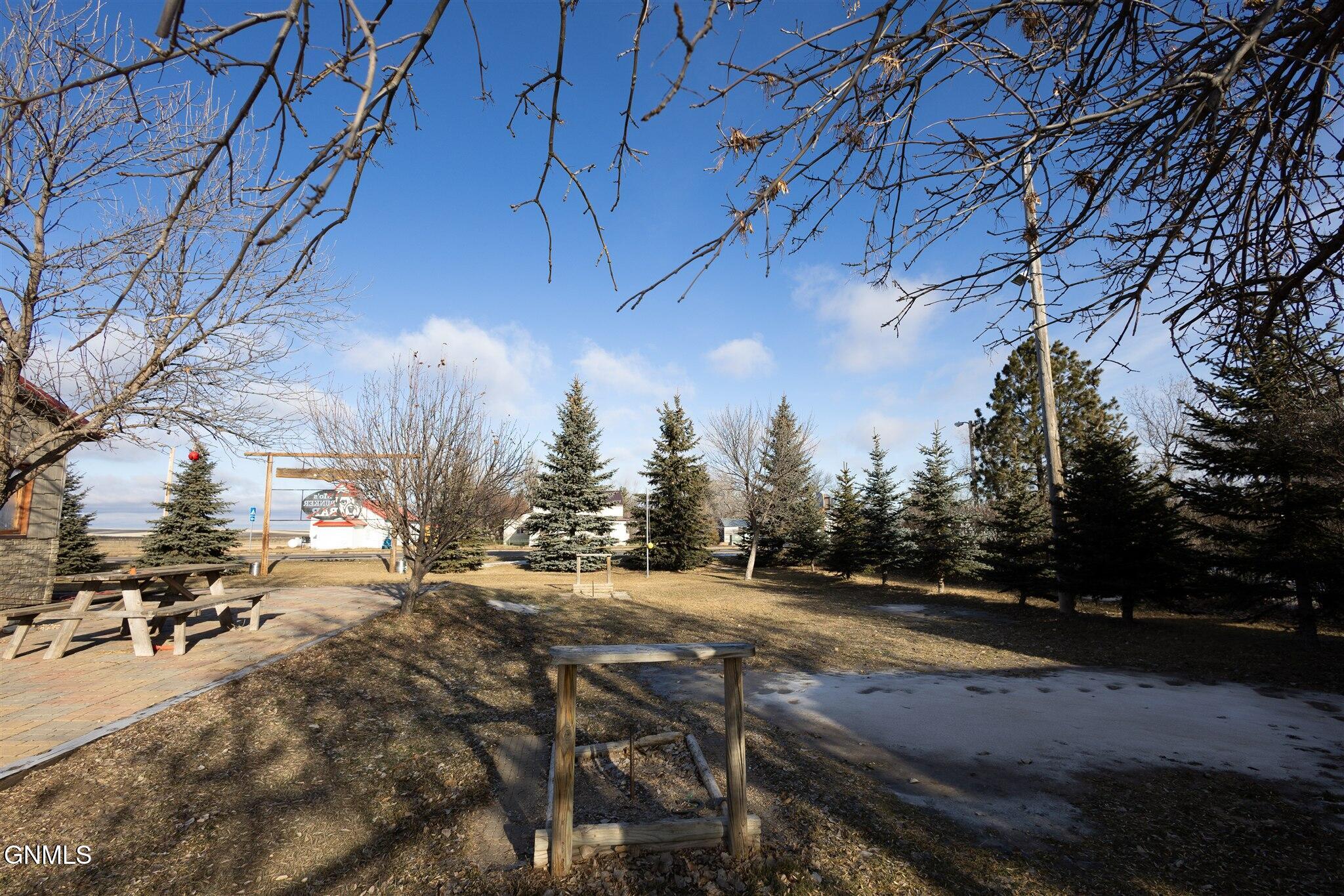 main property photo 17