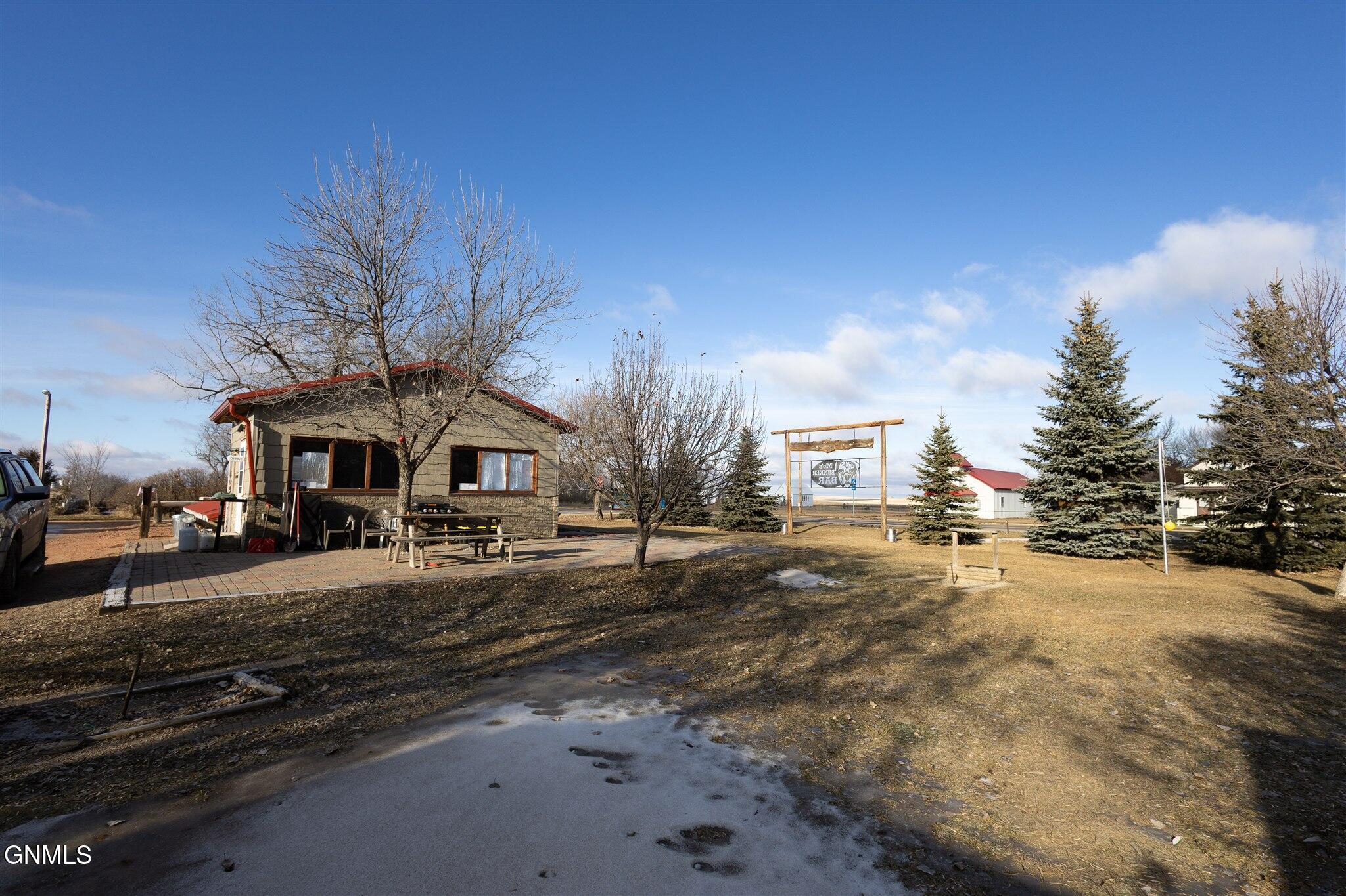 main property photo 18