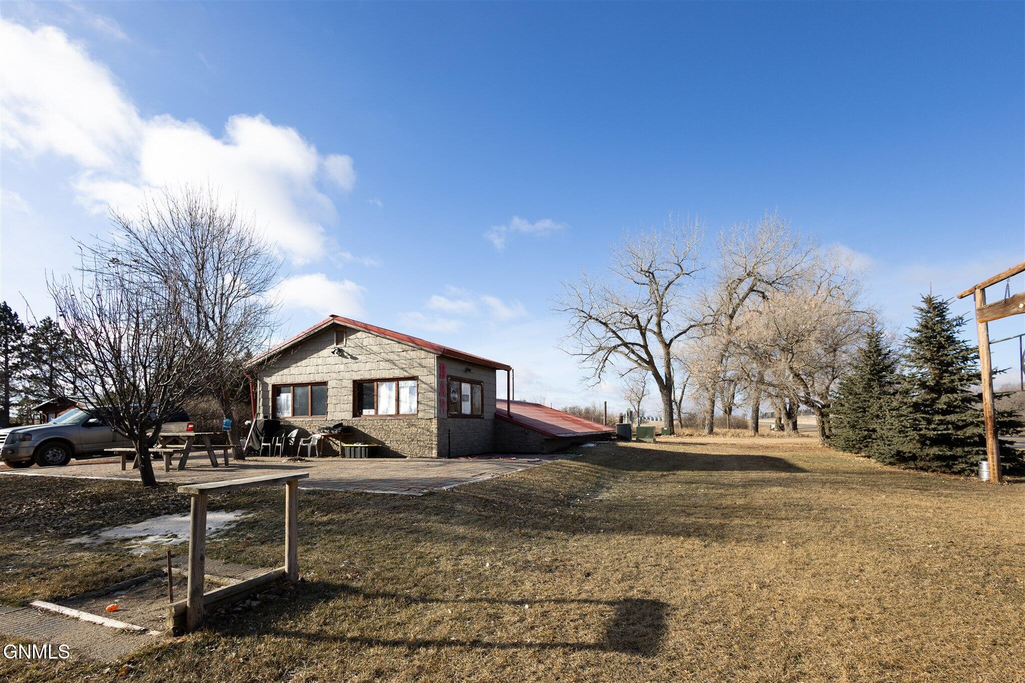 main property photo 19