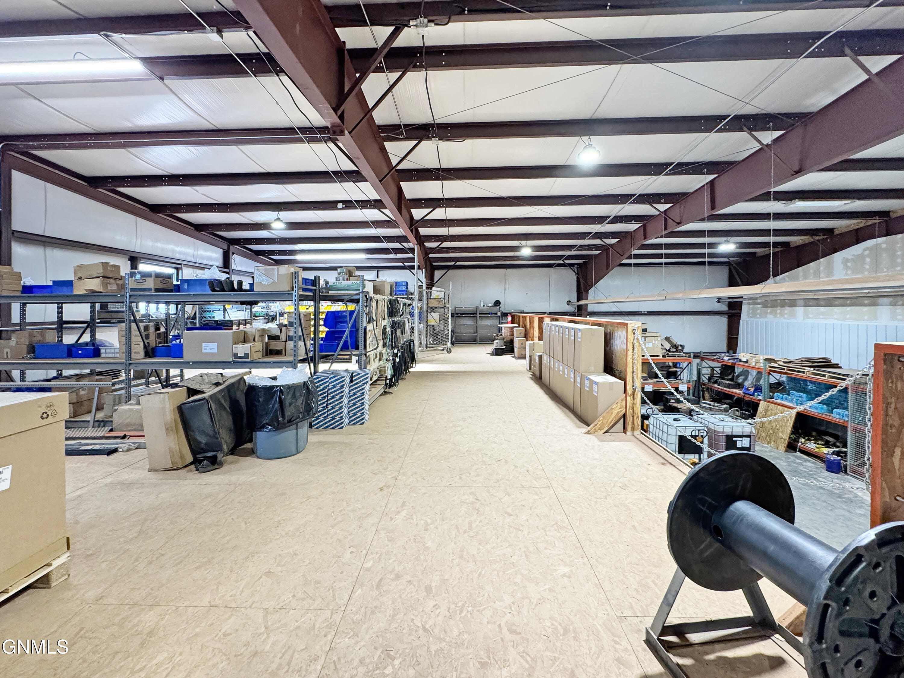 main property photo 8