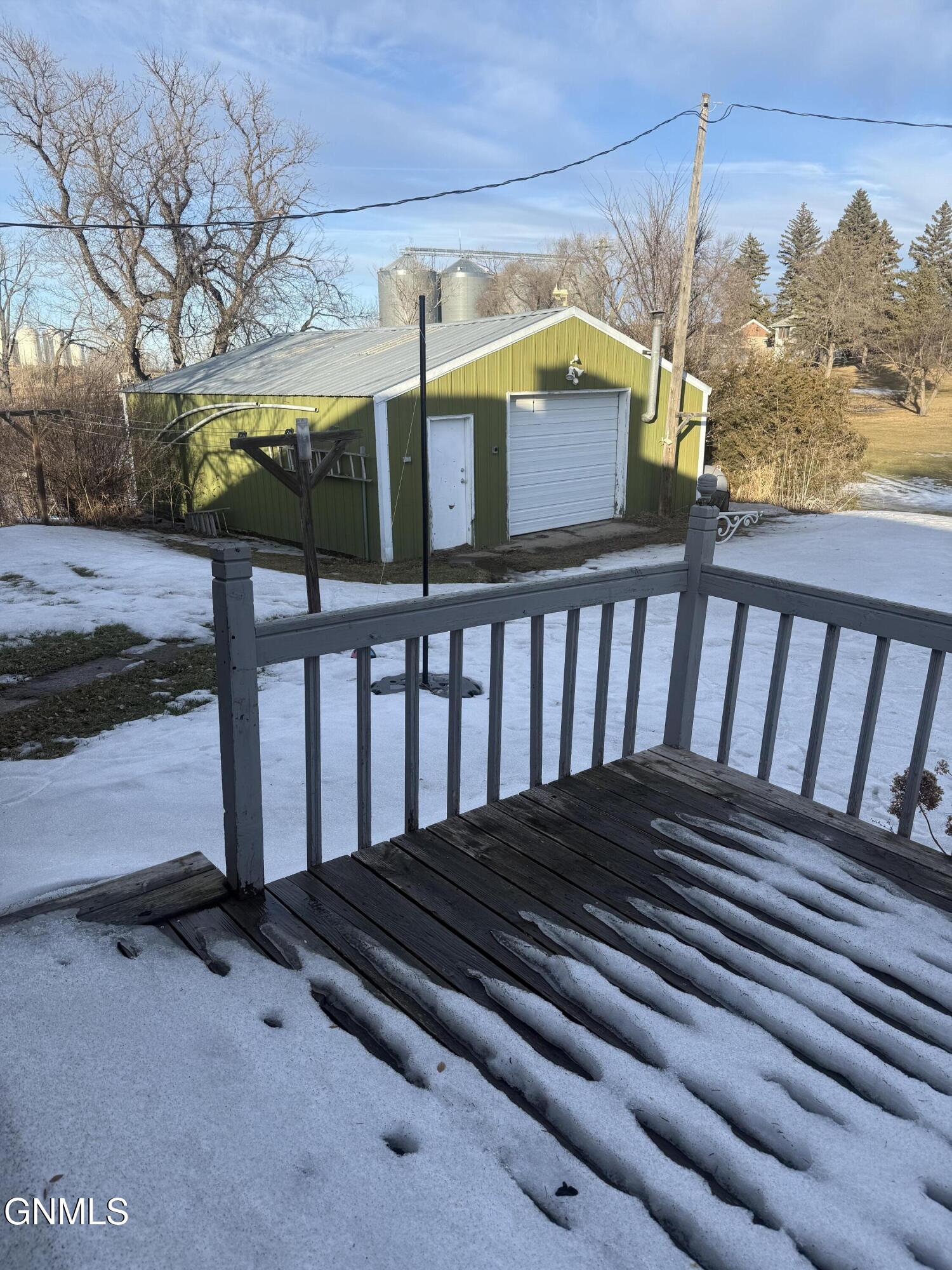 main property photo 14