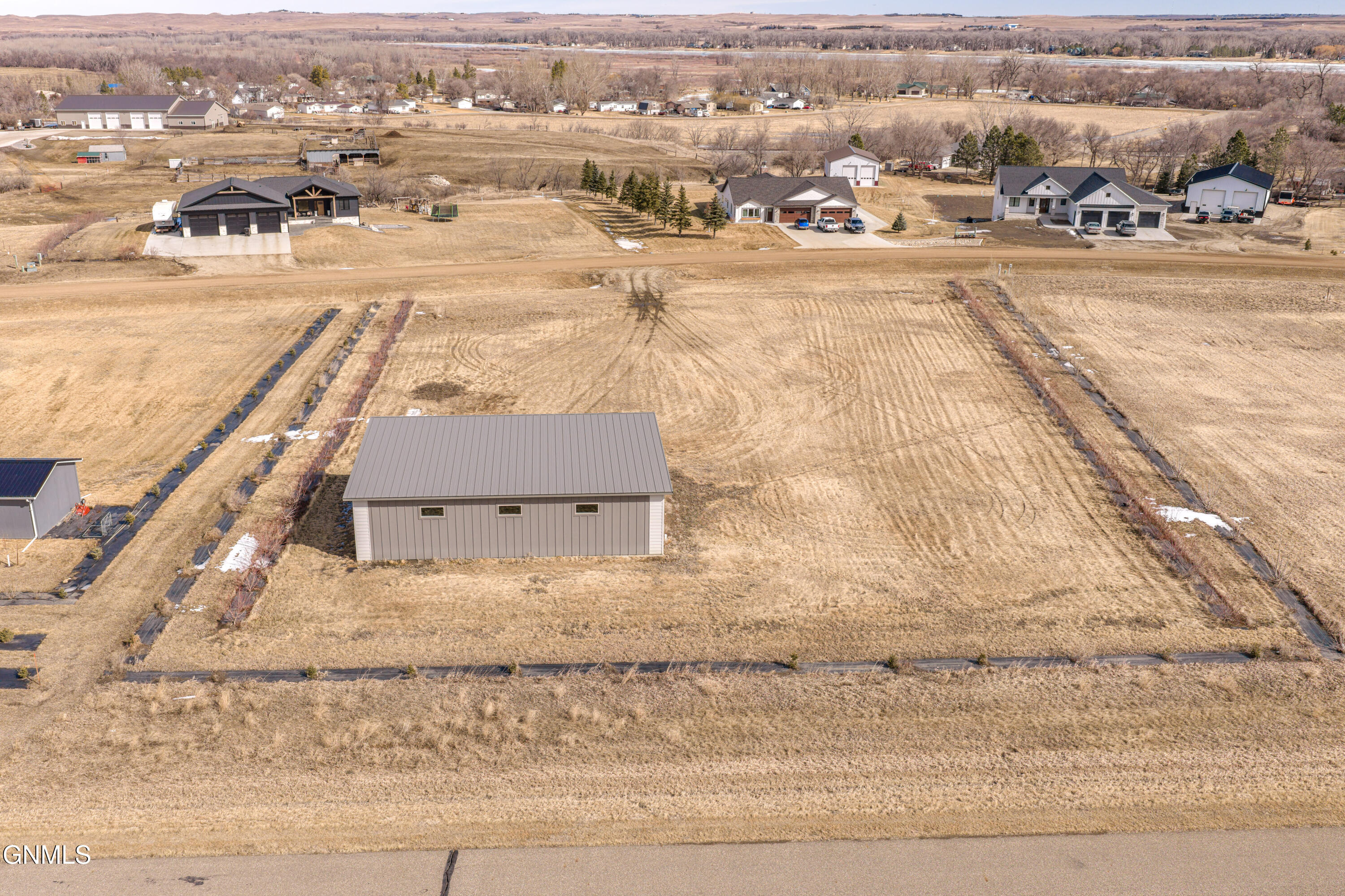 main property photo 3