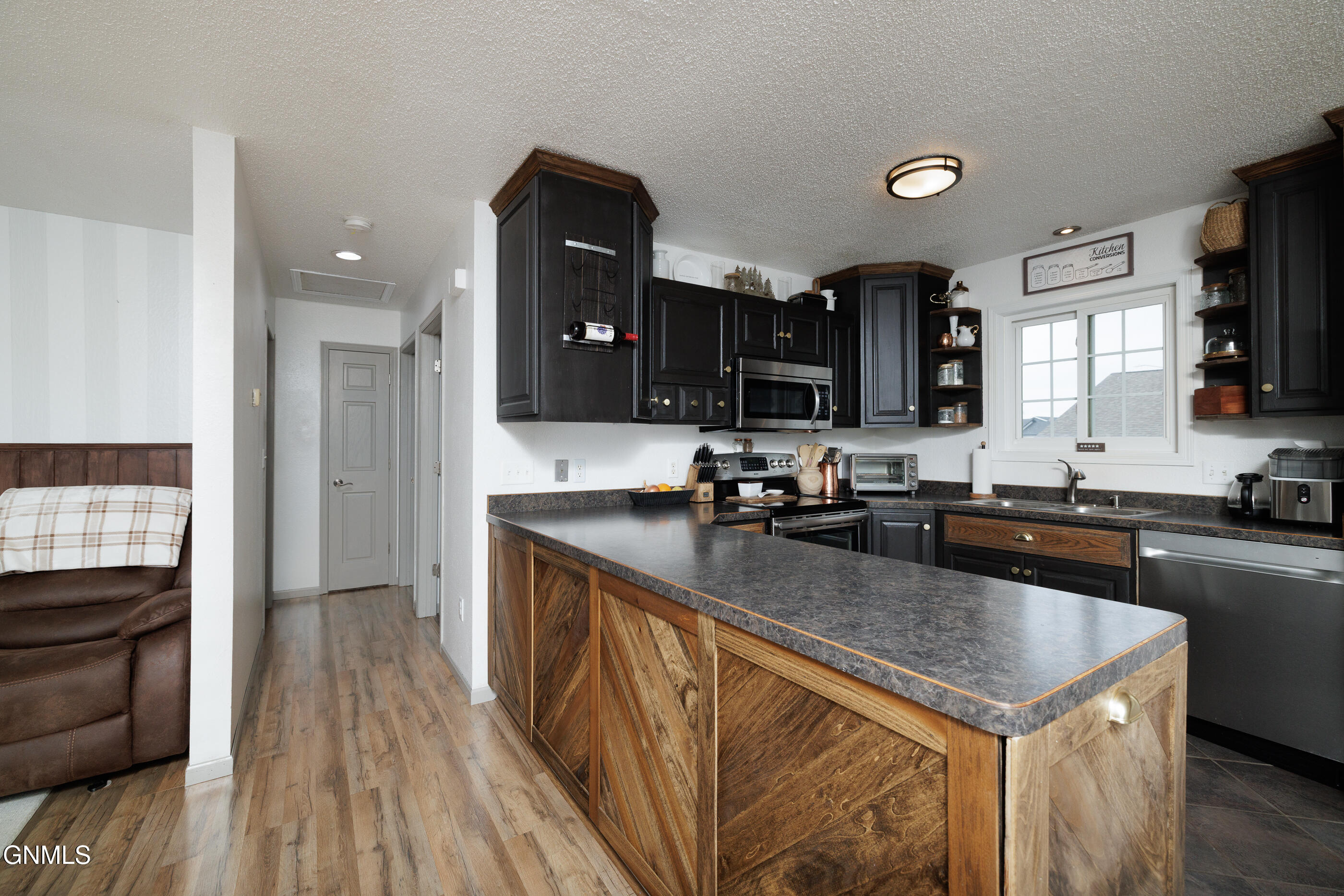 property viewer photo 11