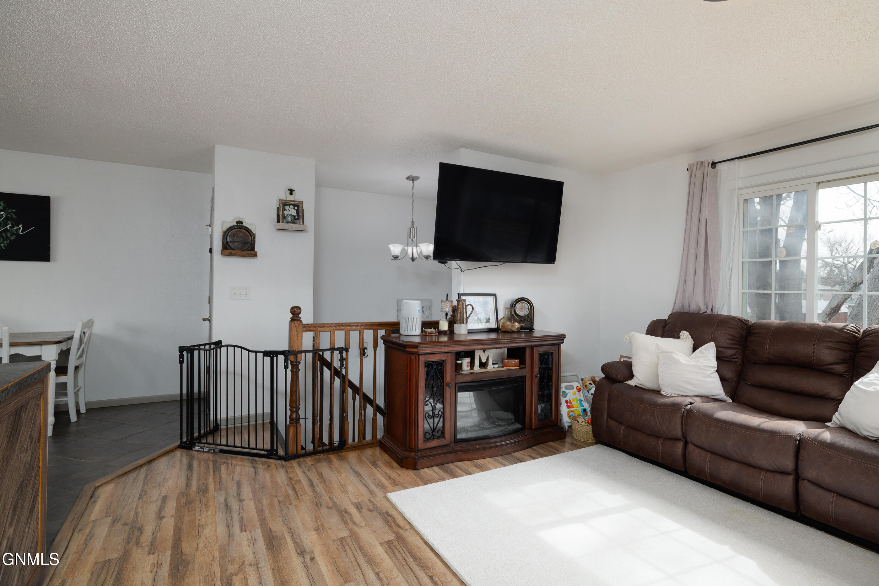 property viewer photo 5