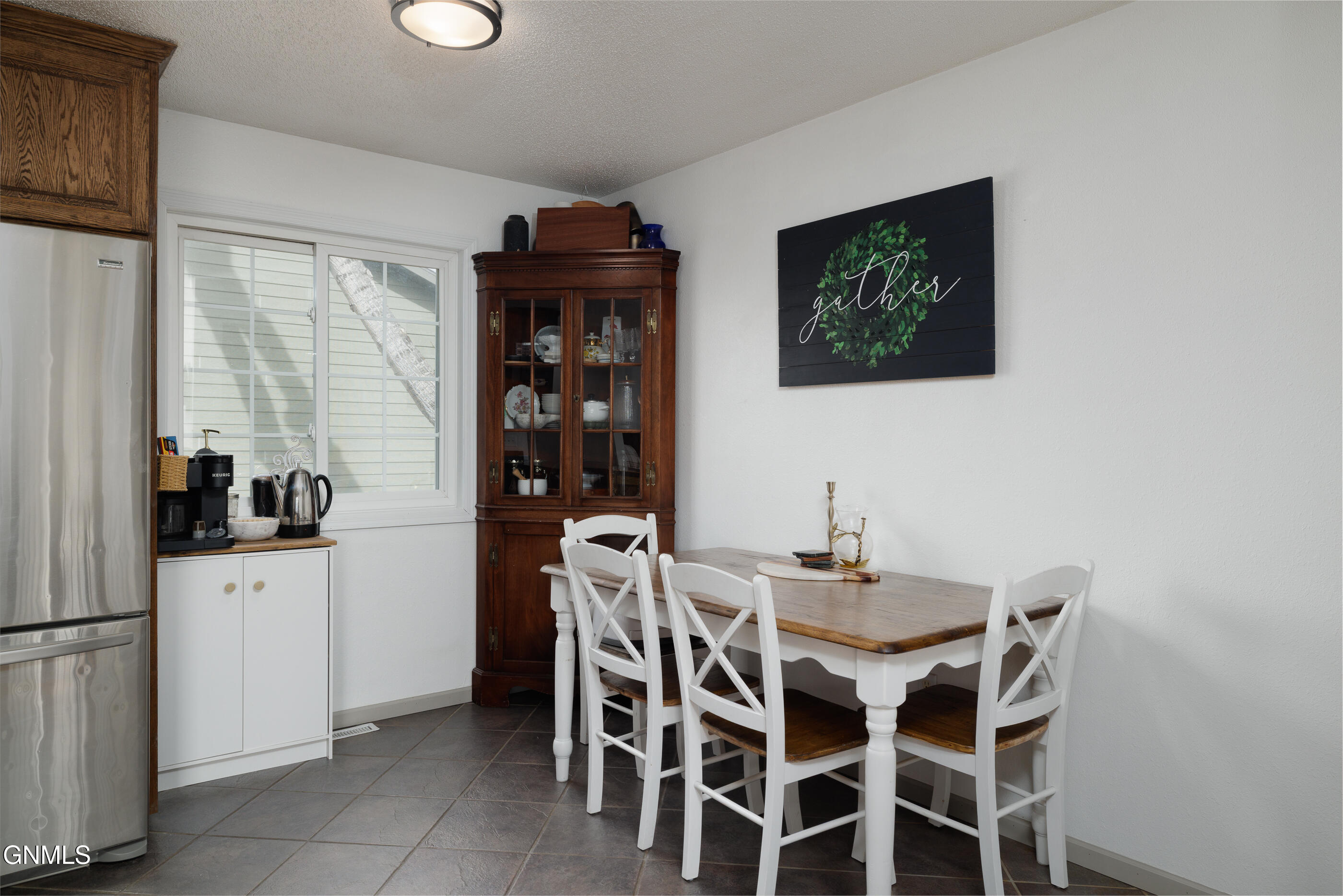 property viewer photo 6