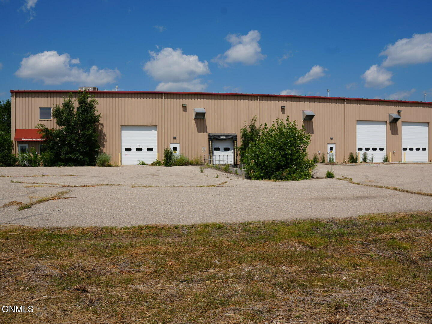 main property photo 2
