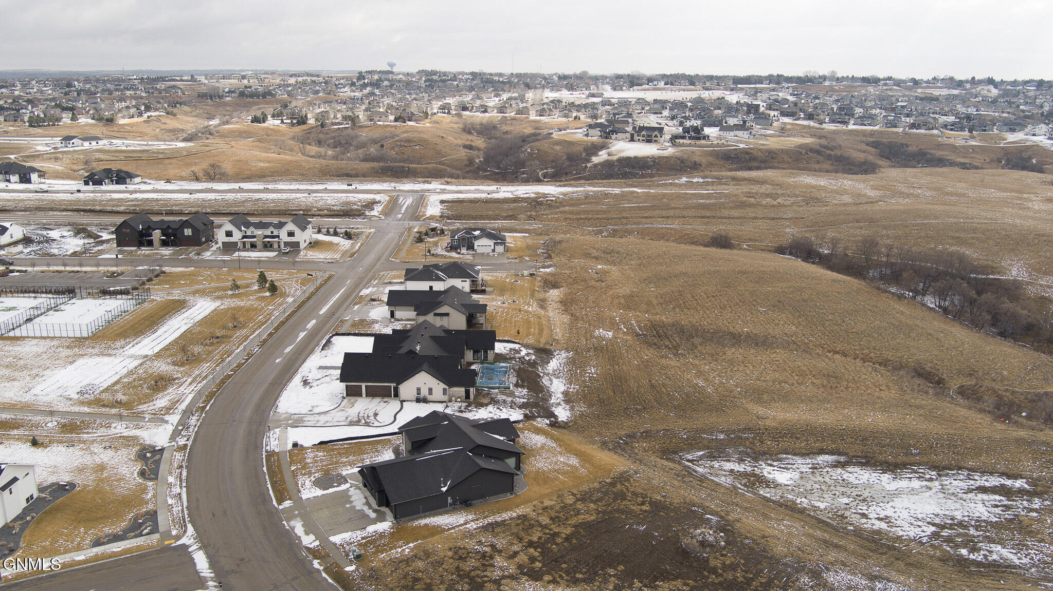 main property photo 48