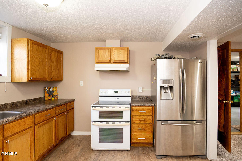main property photo 59