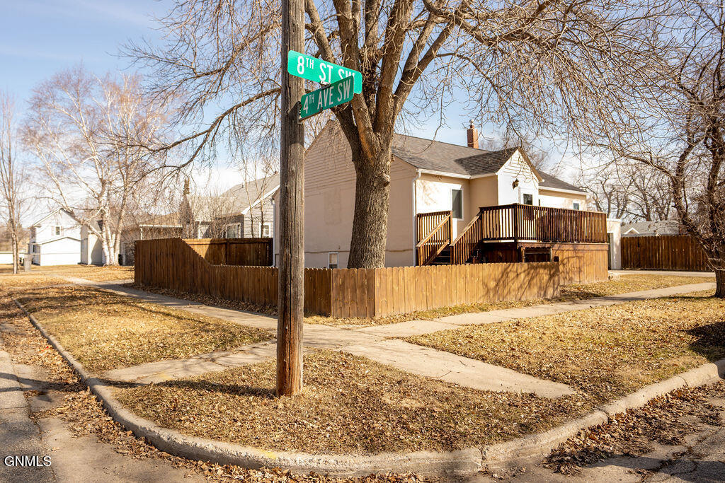 main property photo 81
