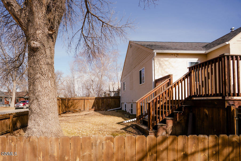 main property photo 82