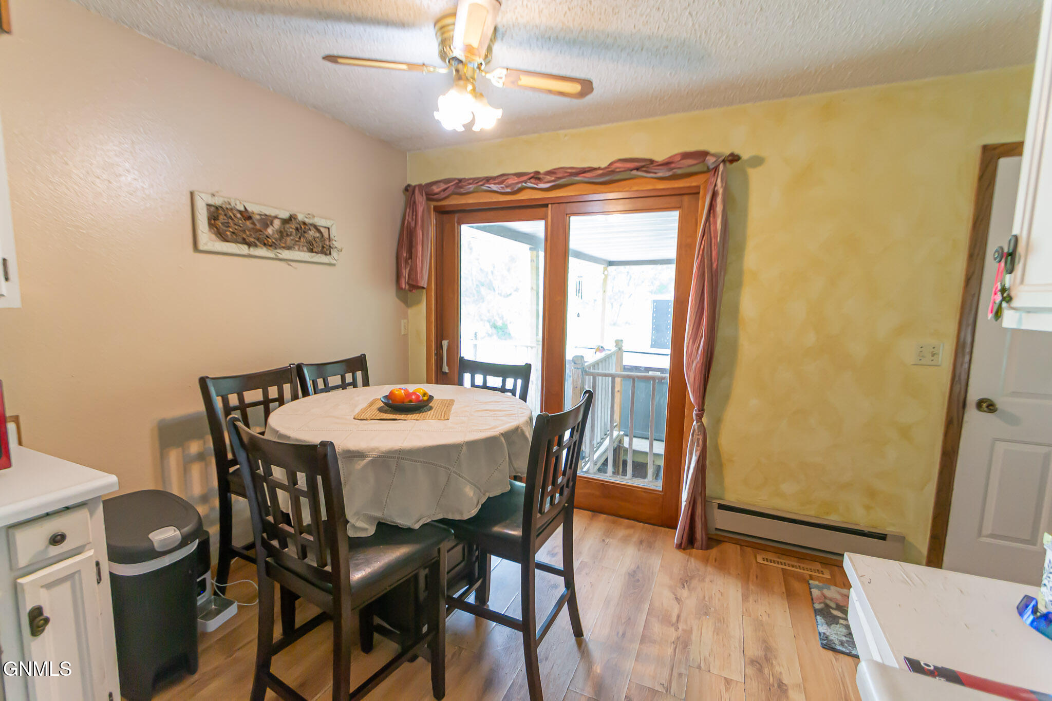 property viewer photo 12