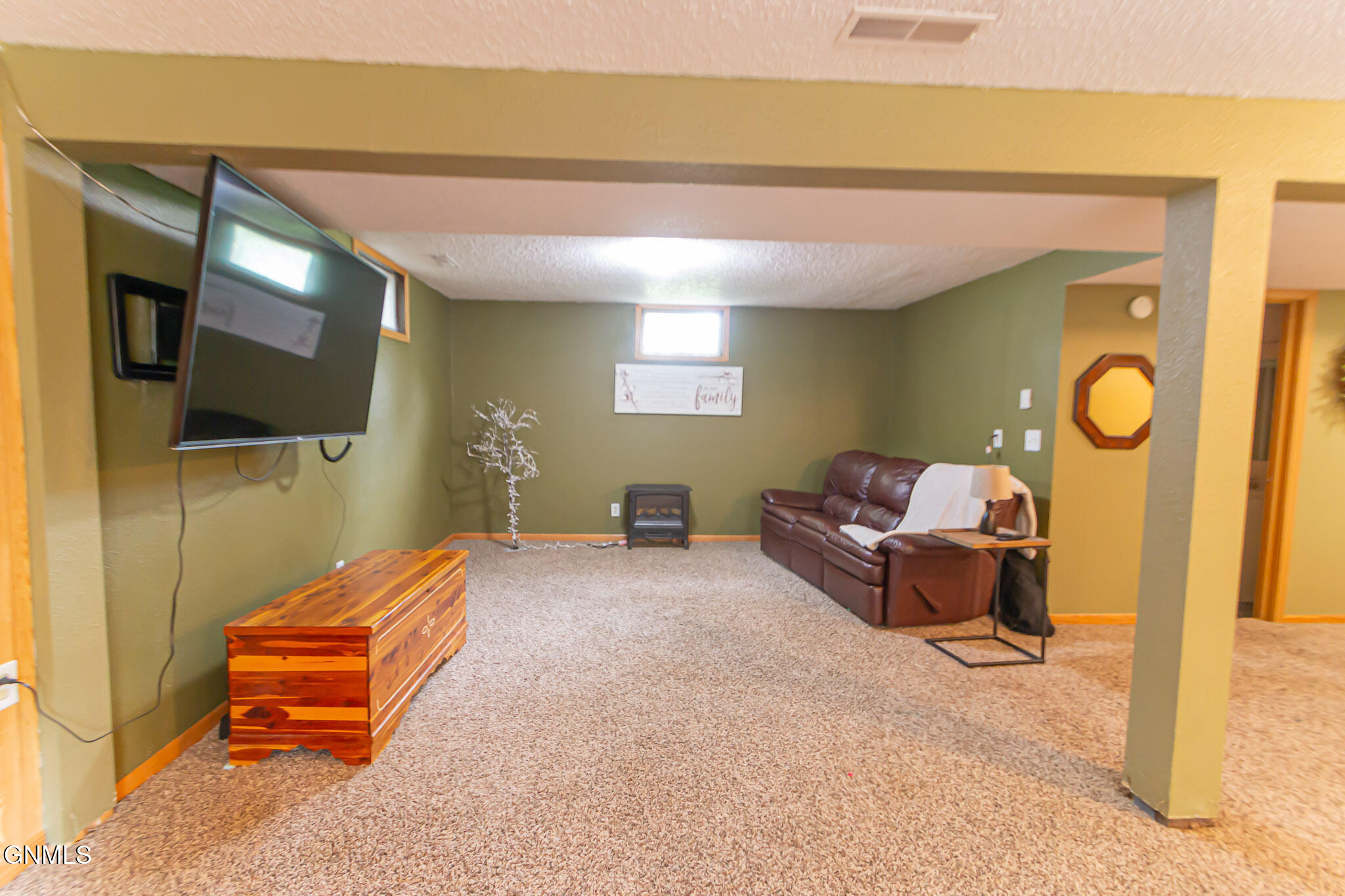 property viewer photo 29