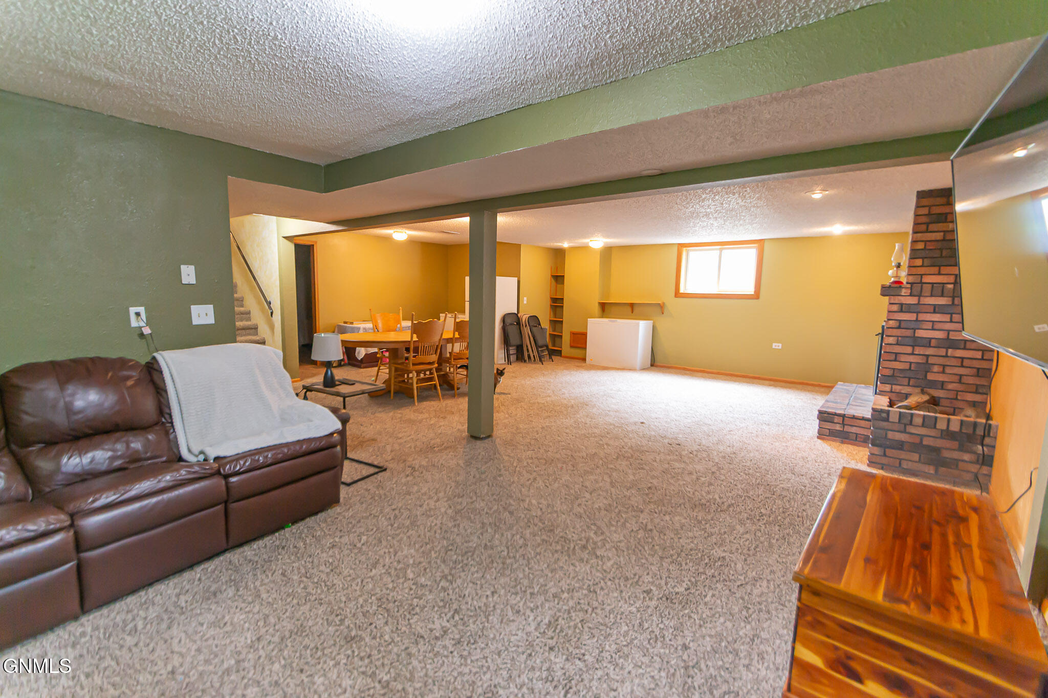 property viewer photo 30