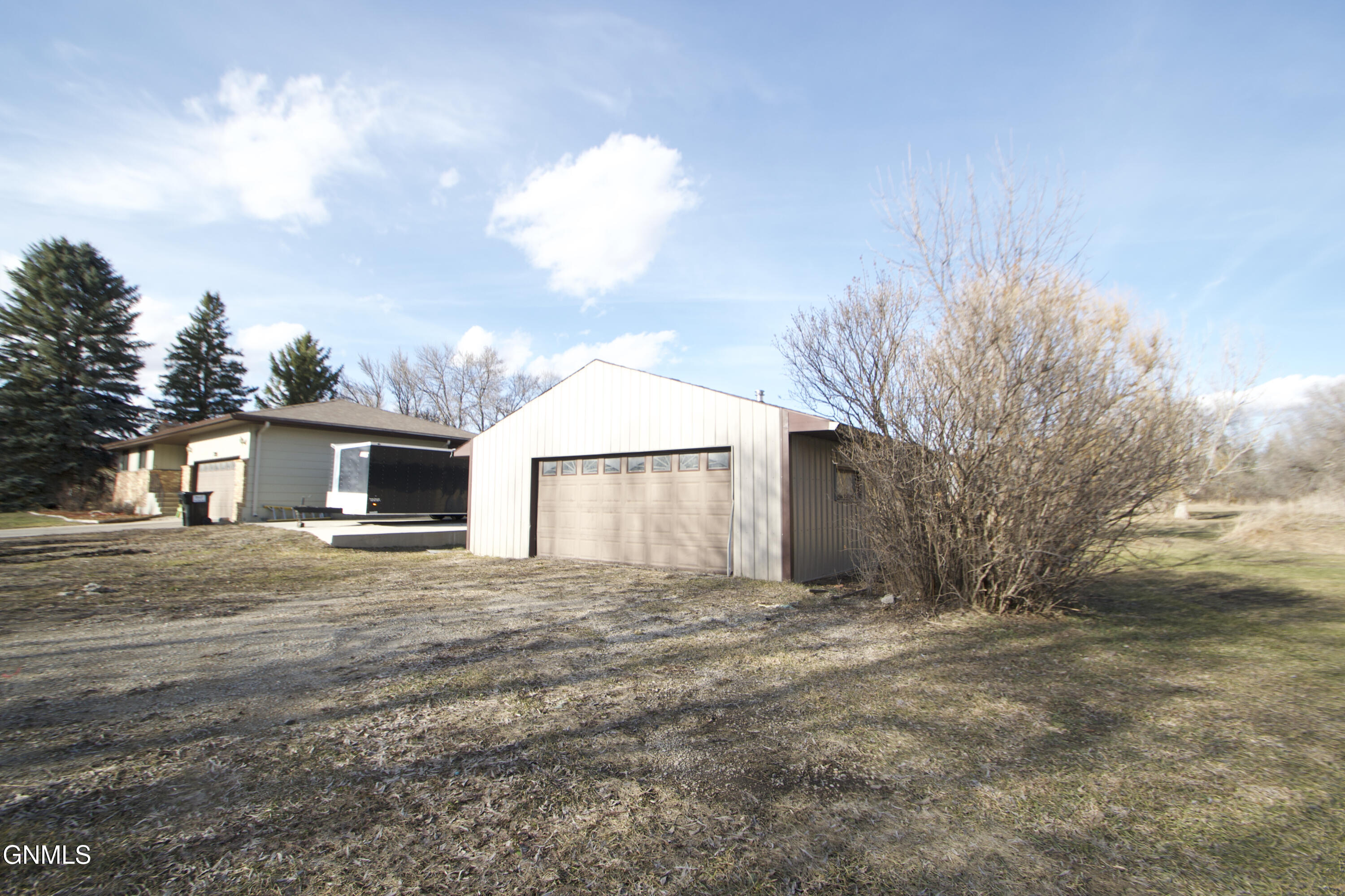 property viewer photo 45