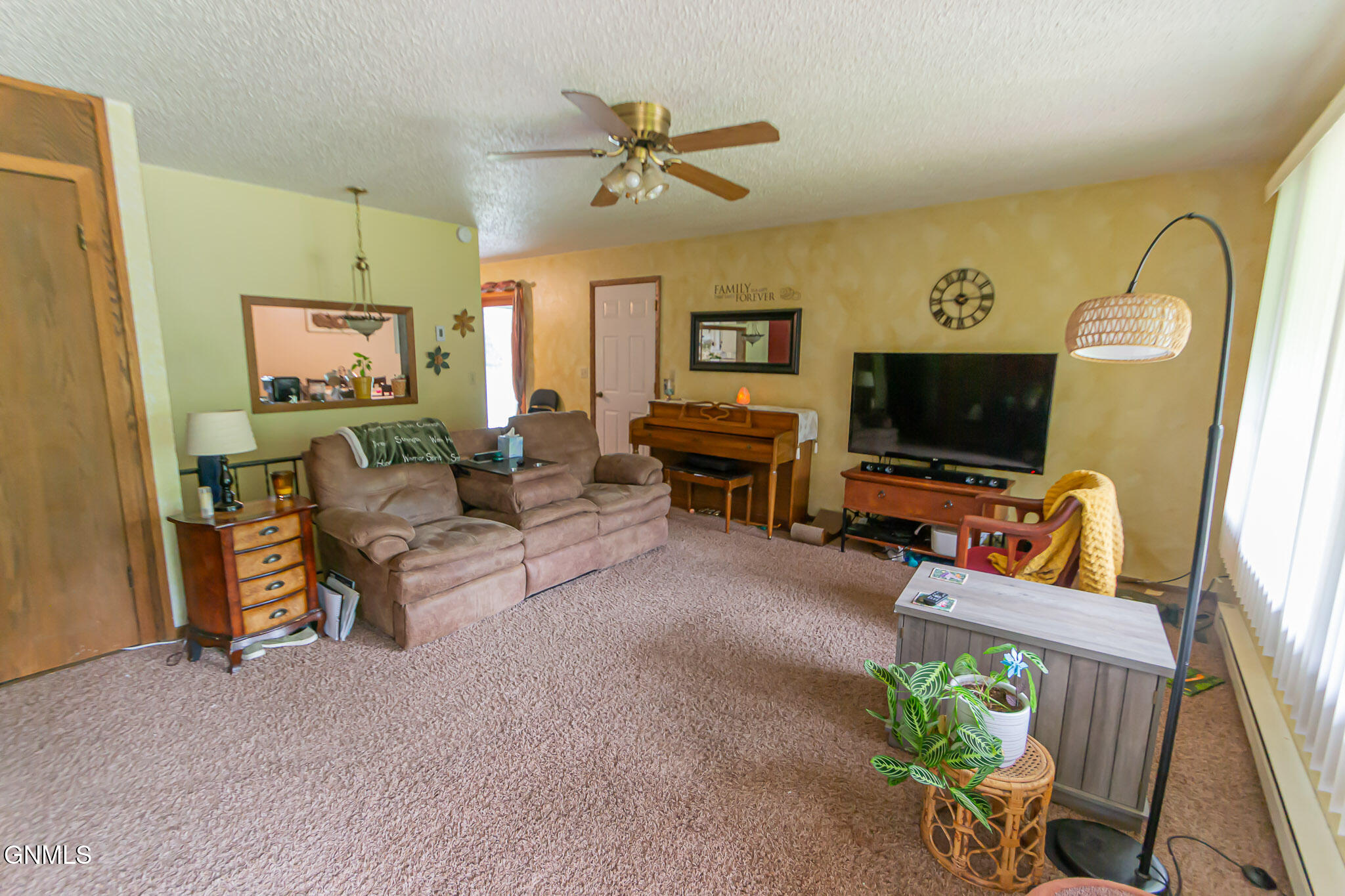 property viewer photo 5