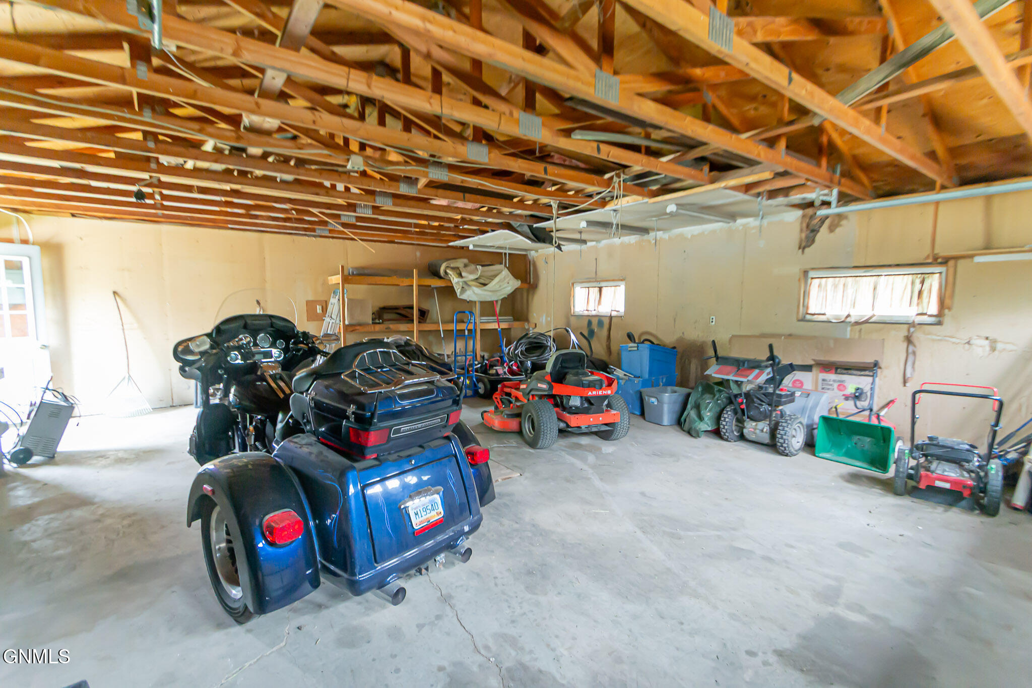 property viewer photo 50