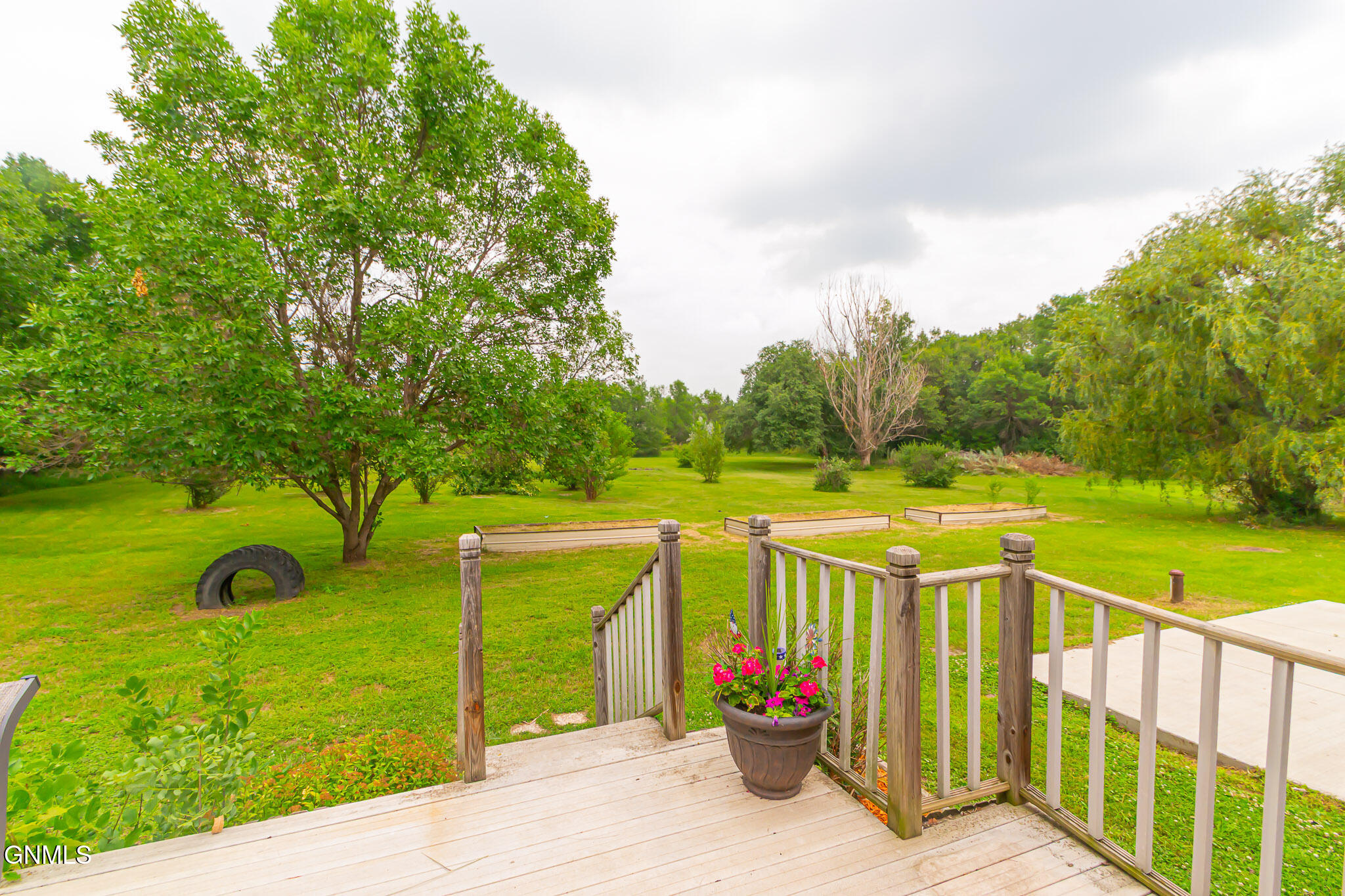 property viewer photo 64